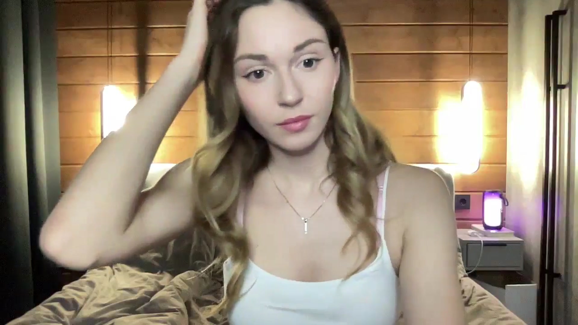 Gallery image thumbnail from UniiqueMilana's myfreecams stream on, 11/18/2025, 16:58 image 4 of 20