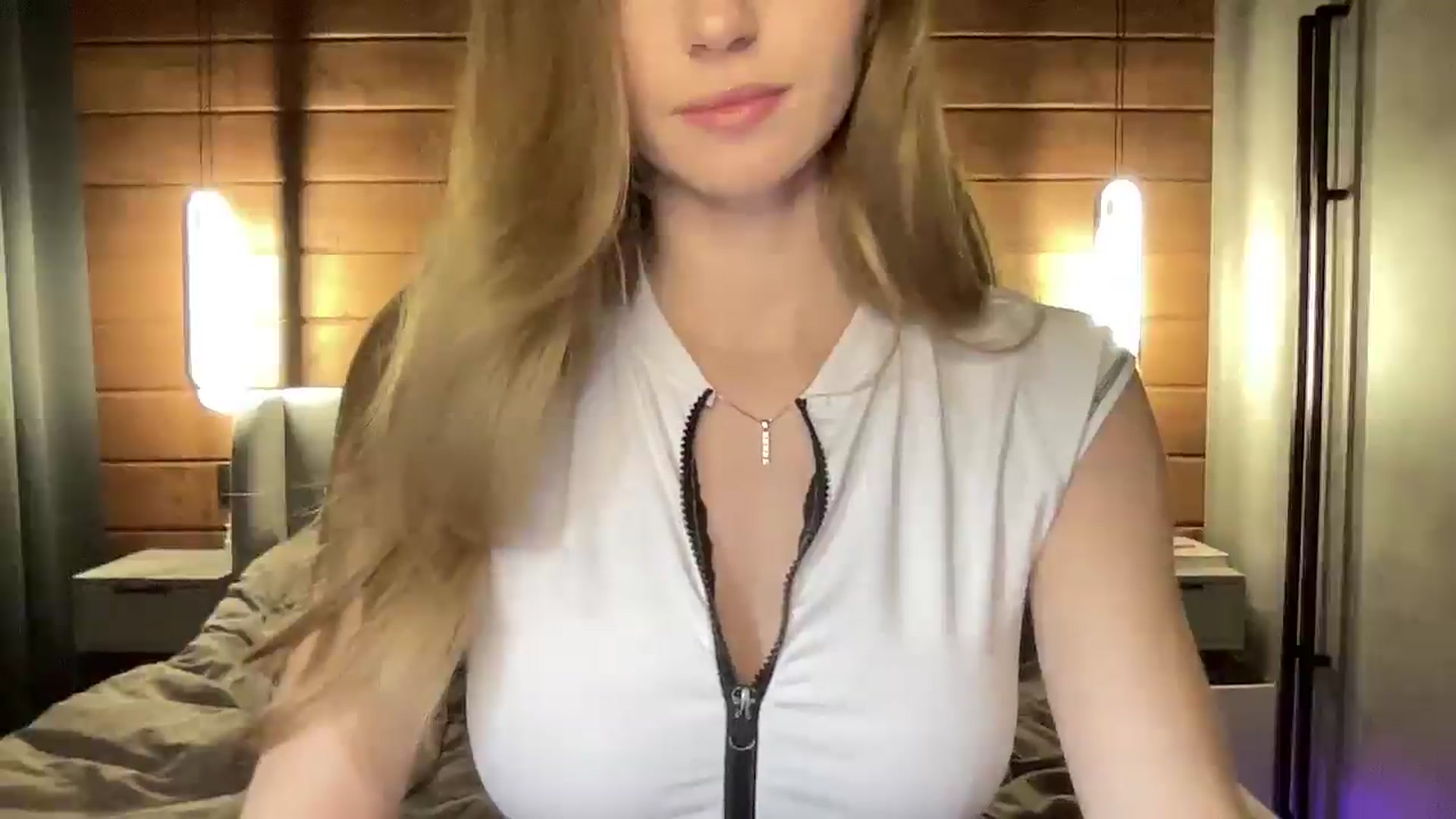 Gallery image thumbnail from UniiqueMilana's myfreecams stream on, 11/21/2025, 16:43 image 3 of 20