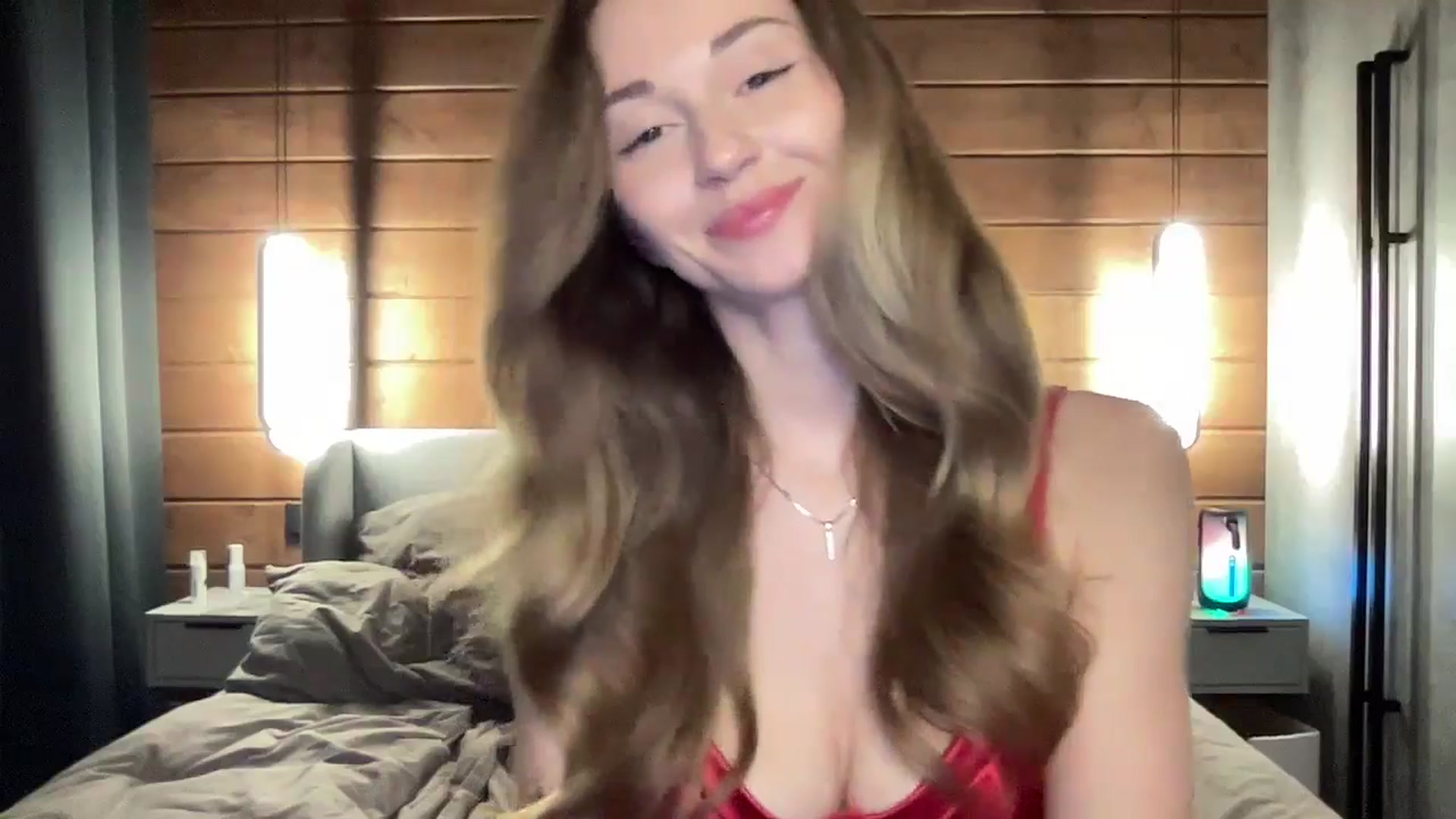 Gallery image thumbnail from UniiqueMilana's myfreecams stream on, 12/05/2025, 16:33 image 8 of 20
