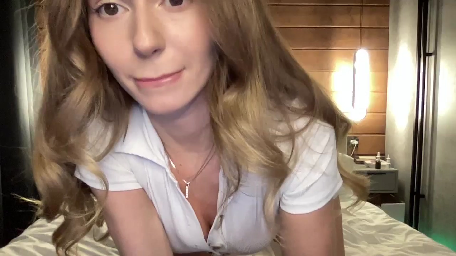 Gallery image thumbnail from UniiqueMilana's myfreecams stream on, 12/19/2025, 15:10 image 16 of 20