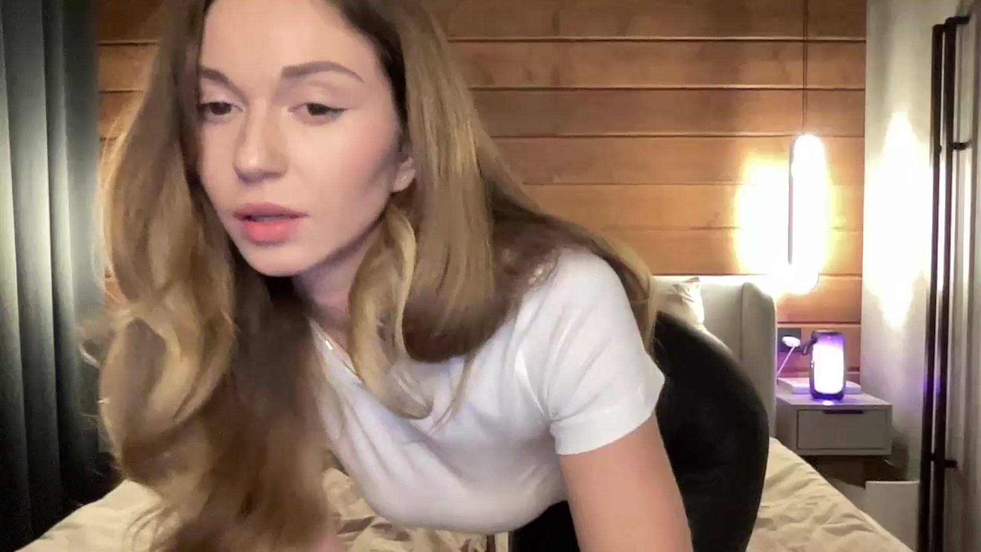 Gallery image thumbnail from UniiqueMilana's myfreecams stream on, 01/09/2026, 18:33 image 11 of 20