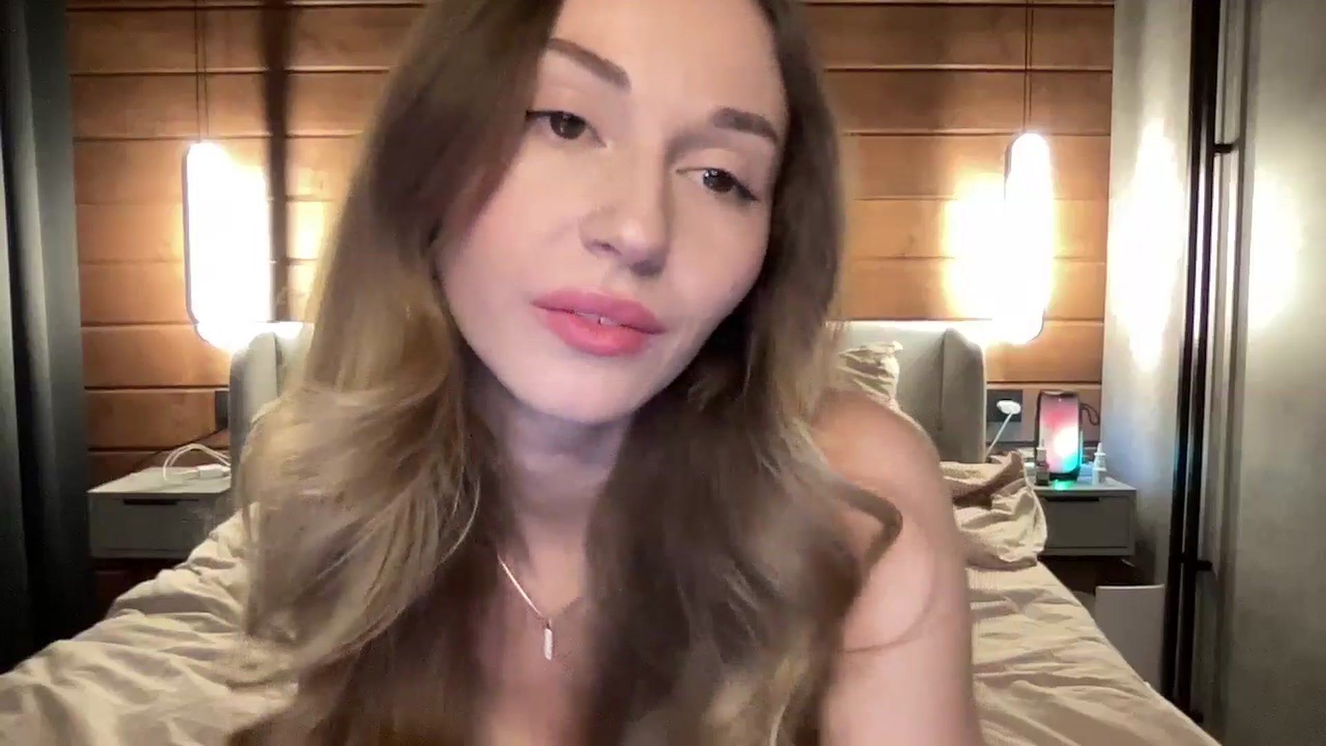 Gallery image thumbnail from UniiqueMilana's myfreecams stream on, 01/11/2026, 17:07 image 16 of 20