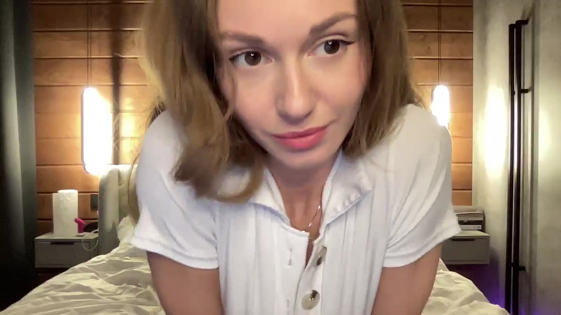 Gallery image thumbnail from UniiqueMilana's myfreecams stream on, 04/05/2026, 19:19 image 12 of 20