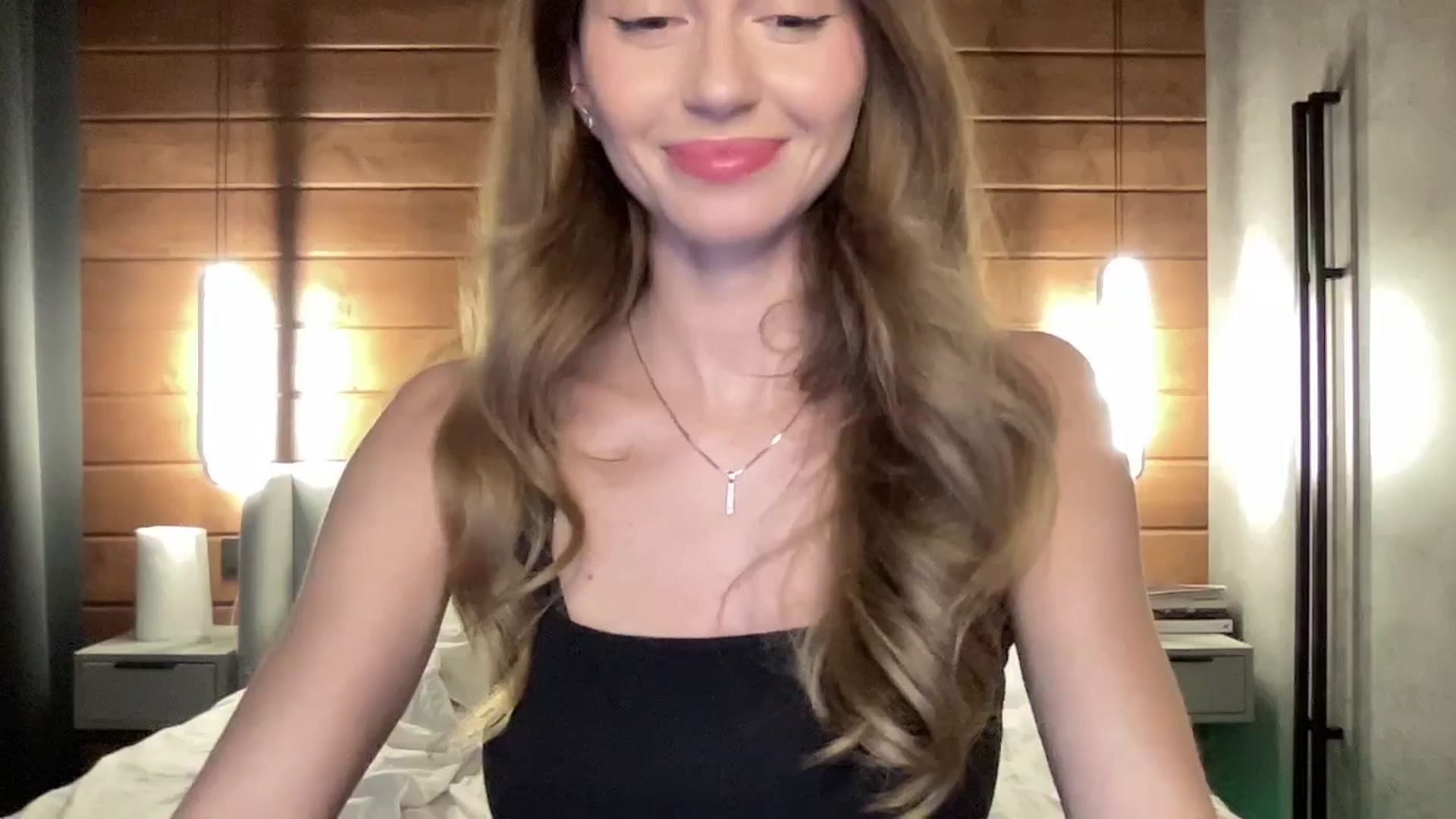 Gallery image thumbnail from UniiqueMilana's myfreecams stream on, 04/06/2026, 15:32 image 5 of 20