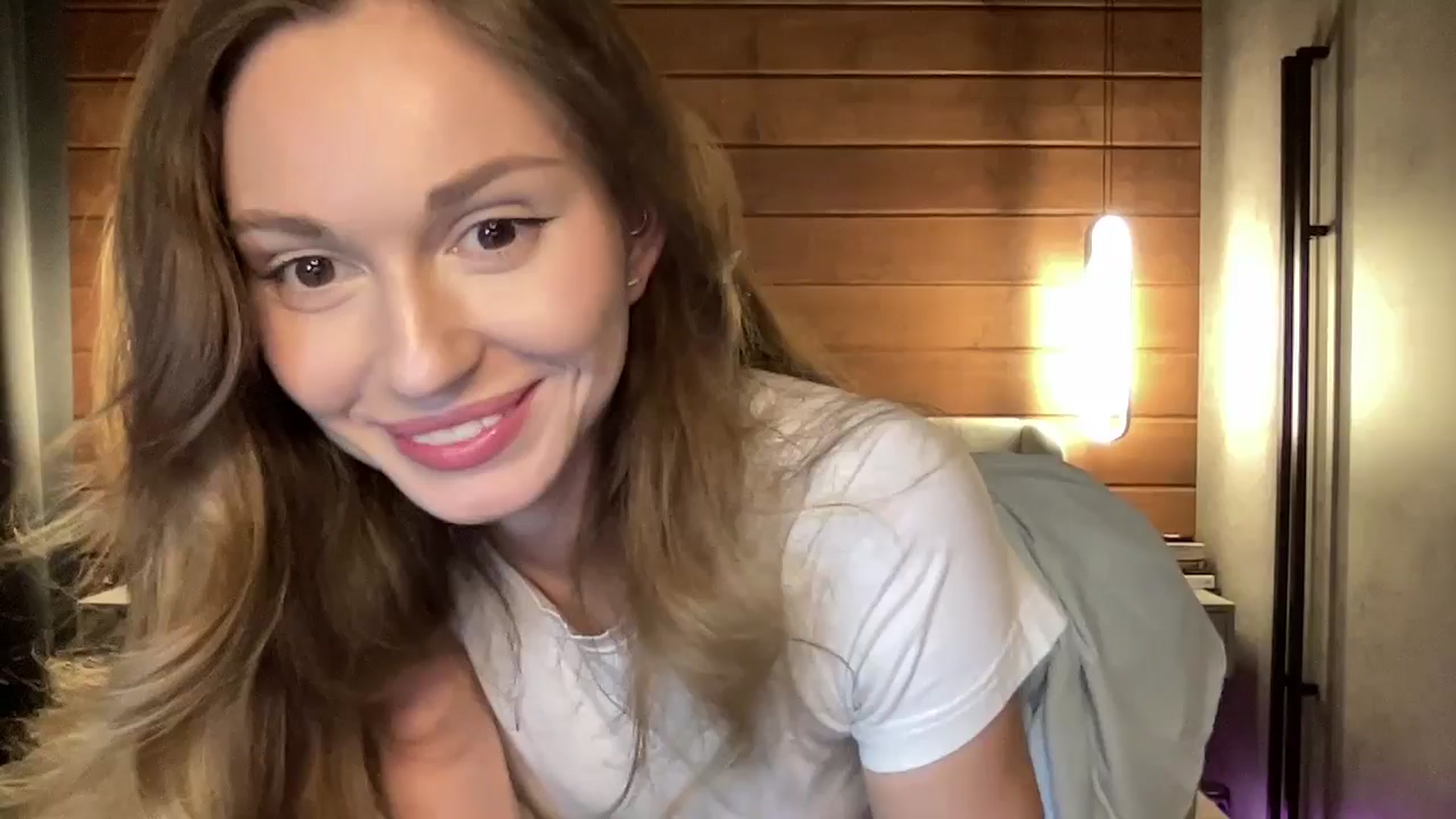 Gallery image thumbnail from UniiqueMilana's myfreecams stream on, 04/17/2026, 19:29 image 10 of 20