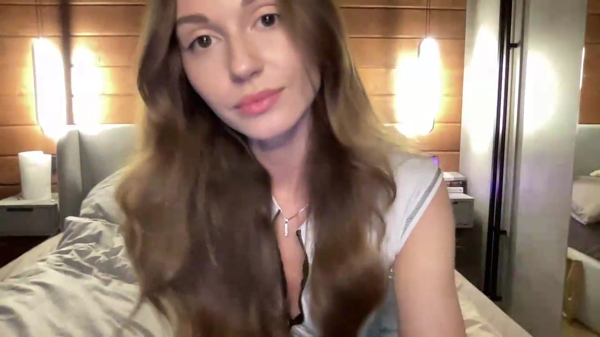 Gallery image thumbnail from UniiqueMilana's myfreecams stream on, 05/17/2026, 21:23 image 13 of 20