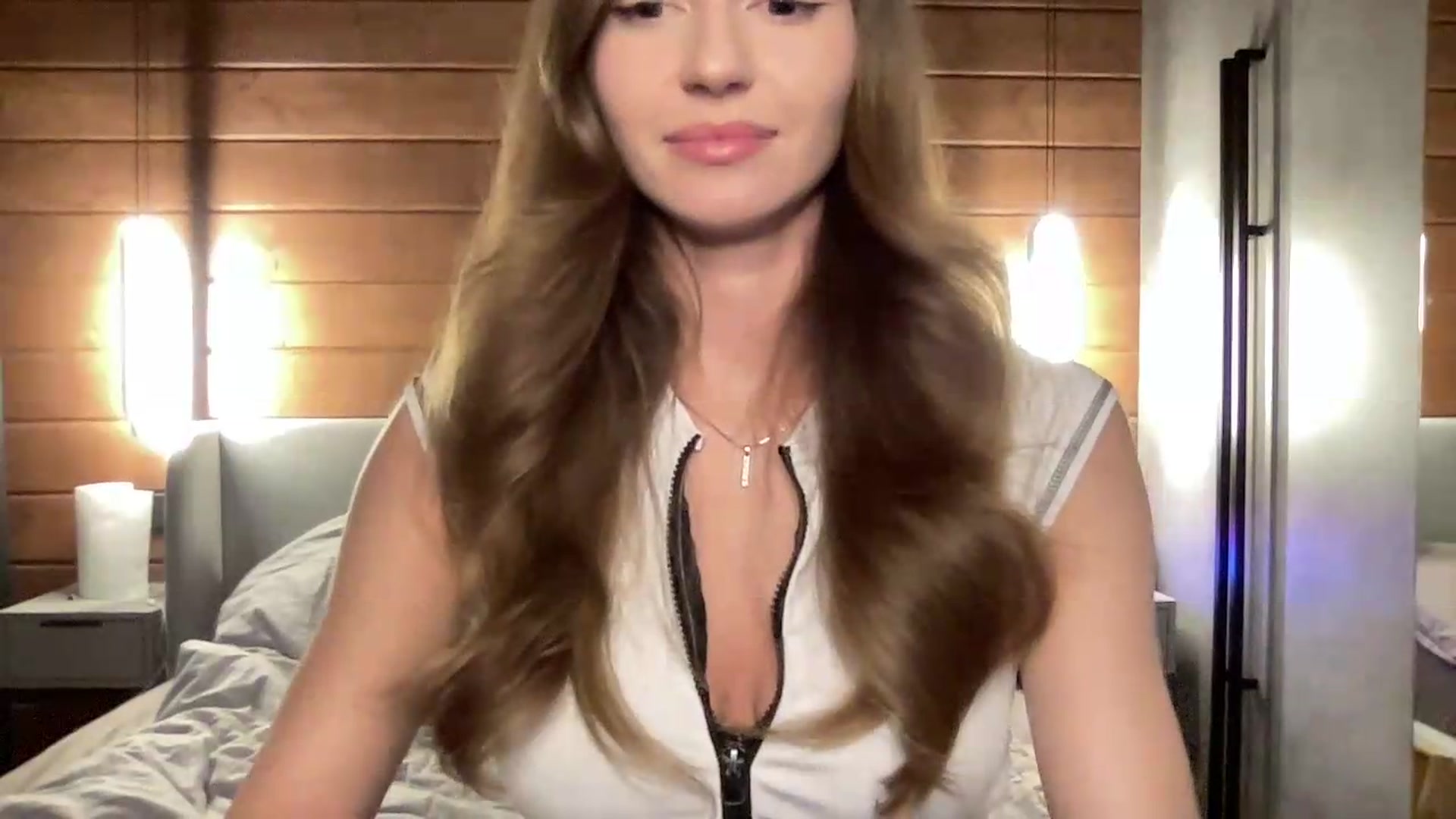 Gallery image thumbnail from UniiqueMilana's myfreecams stream on, 05/17/2026, 21:23 image 6 of 20