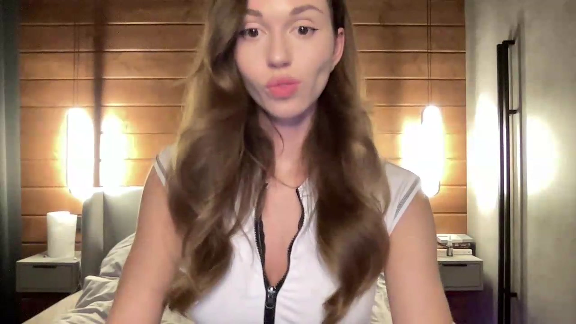Gallery image thumbnail from UniiqueMilana's myfreecams stream on, 05/17/2026, 21:23 image 16 of 20