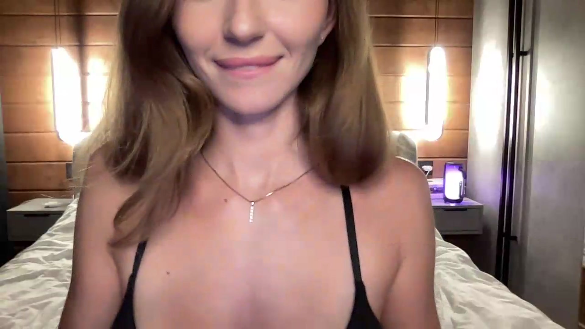 Gallery image thumbnail from UniiqueMilana's myfreecams stream on, 06/09/2026, 19:36 image 6 of 20