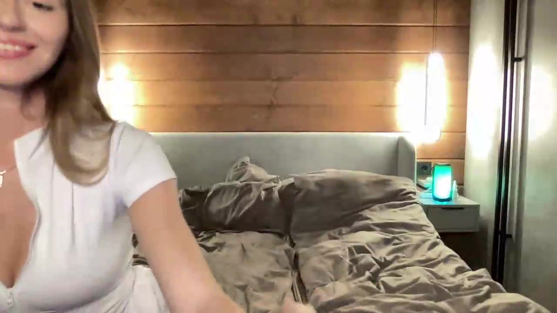 Gallery image thumbnail from UniiqueMilana's myfreecams stream on, 06/21/2026, 18:54 image 6 of 20