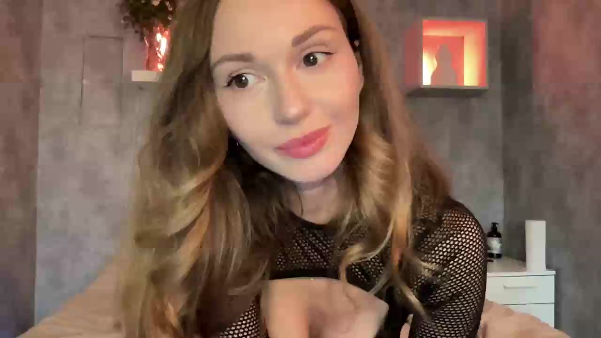 Gallery image thumbnail from UniiqueMilana's myfreecams stream on, 07/14/2026, 18:43 image 1 of 20