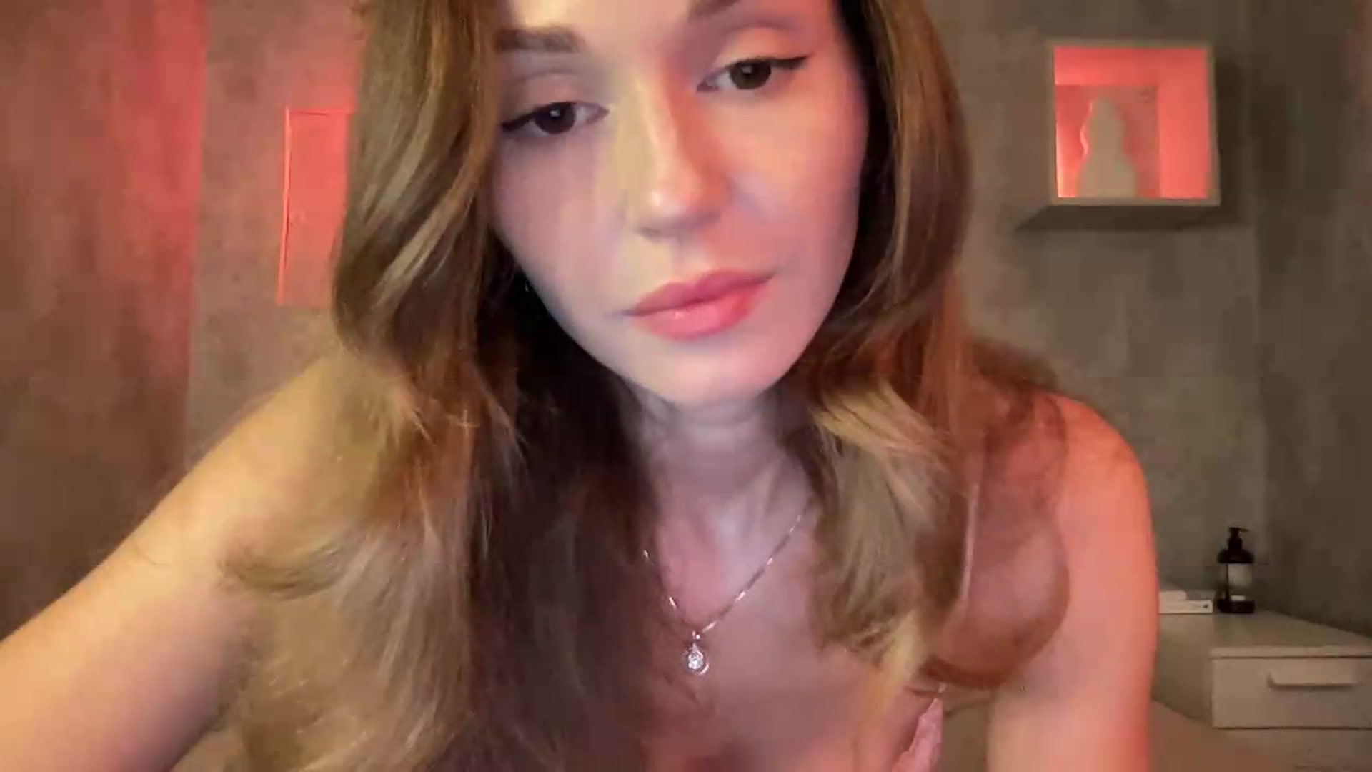Gallery image thumbnail from UniiqueMilana's myfreecams stream on, 07/19/2026, 18:43 image 5 of 20