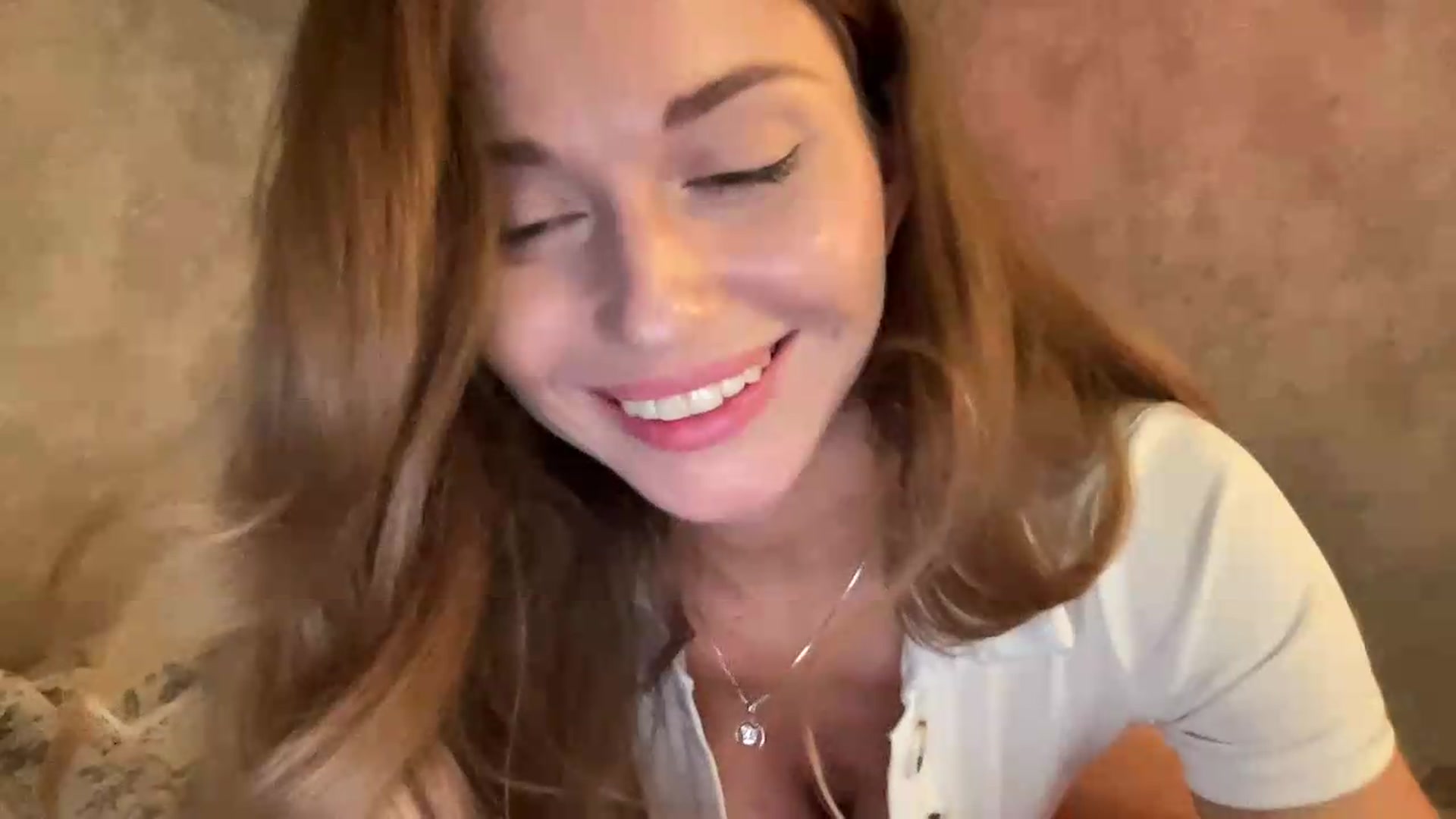 Gallery image thumbnail from UniiqueMilana's myfreecams stream on, 07/26/2026, 20:05 image 15 of 20