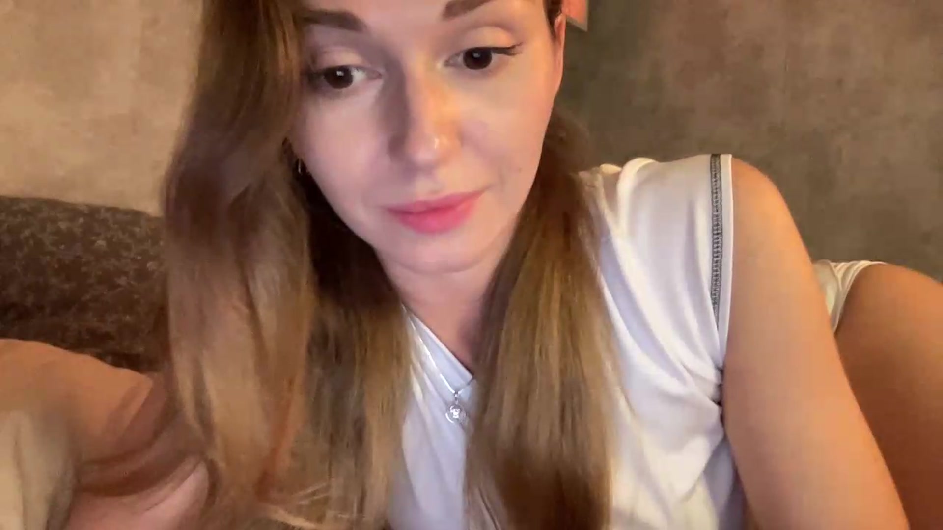 Gallery image thumbnail from UniiqueMilana's myfreecams stream on, 07/31/2026, 19:31 image 19 of 20
