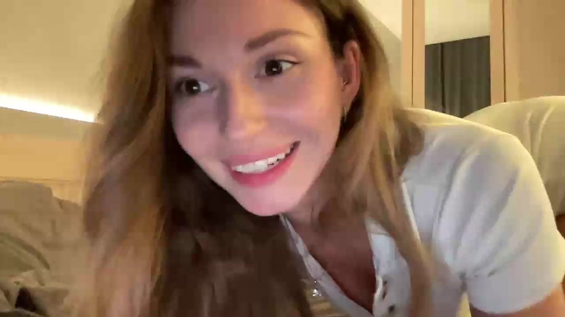 Gallery image thumbnail from UniiqueMilana's myfreecams stream on, 08/25/2026, 19:55 image 16 of 20