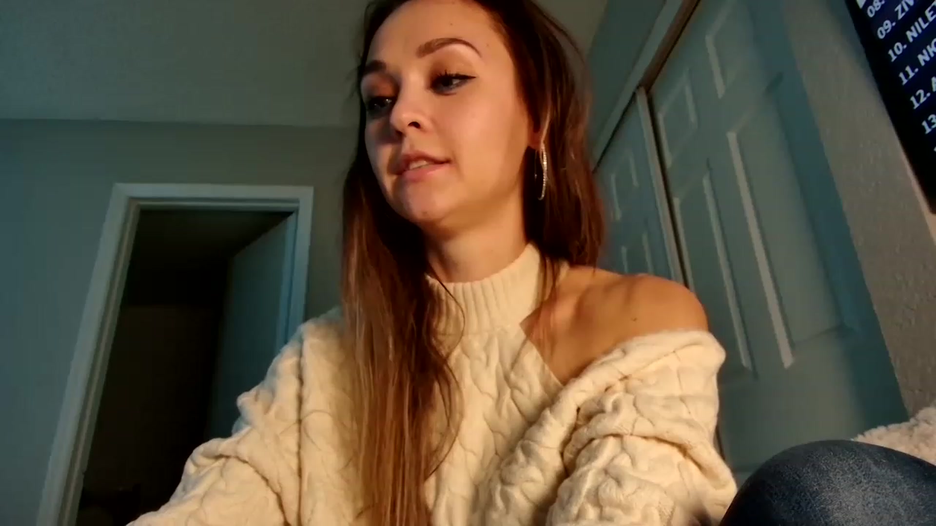 Gallery image thumbnail from UniqueAnita1's myfreecams stream on, 12/11/2022, 08:20 image 9 of 20