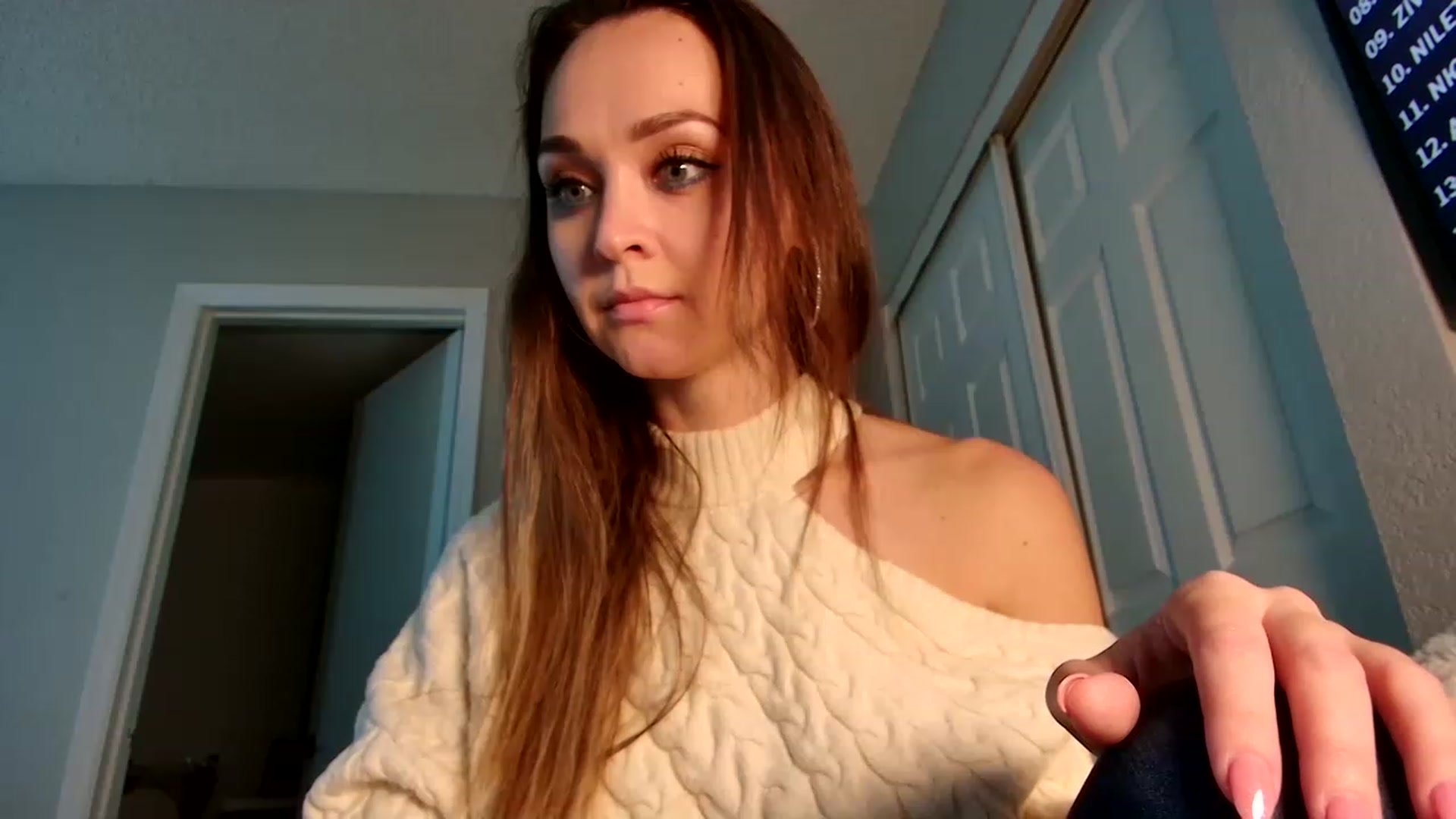 Gallery image thumbnail from UniqueAnita1's myfreecams stream on, 12/11/2022, 08:20 image 8 of 20