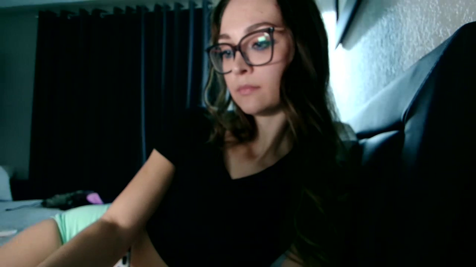 Gallery image thumbnail from UniqueAnita1's myfreecams stream on, 01/03/2023, 06:10 image 2 of 20