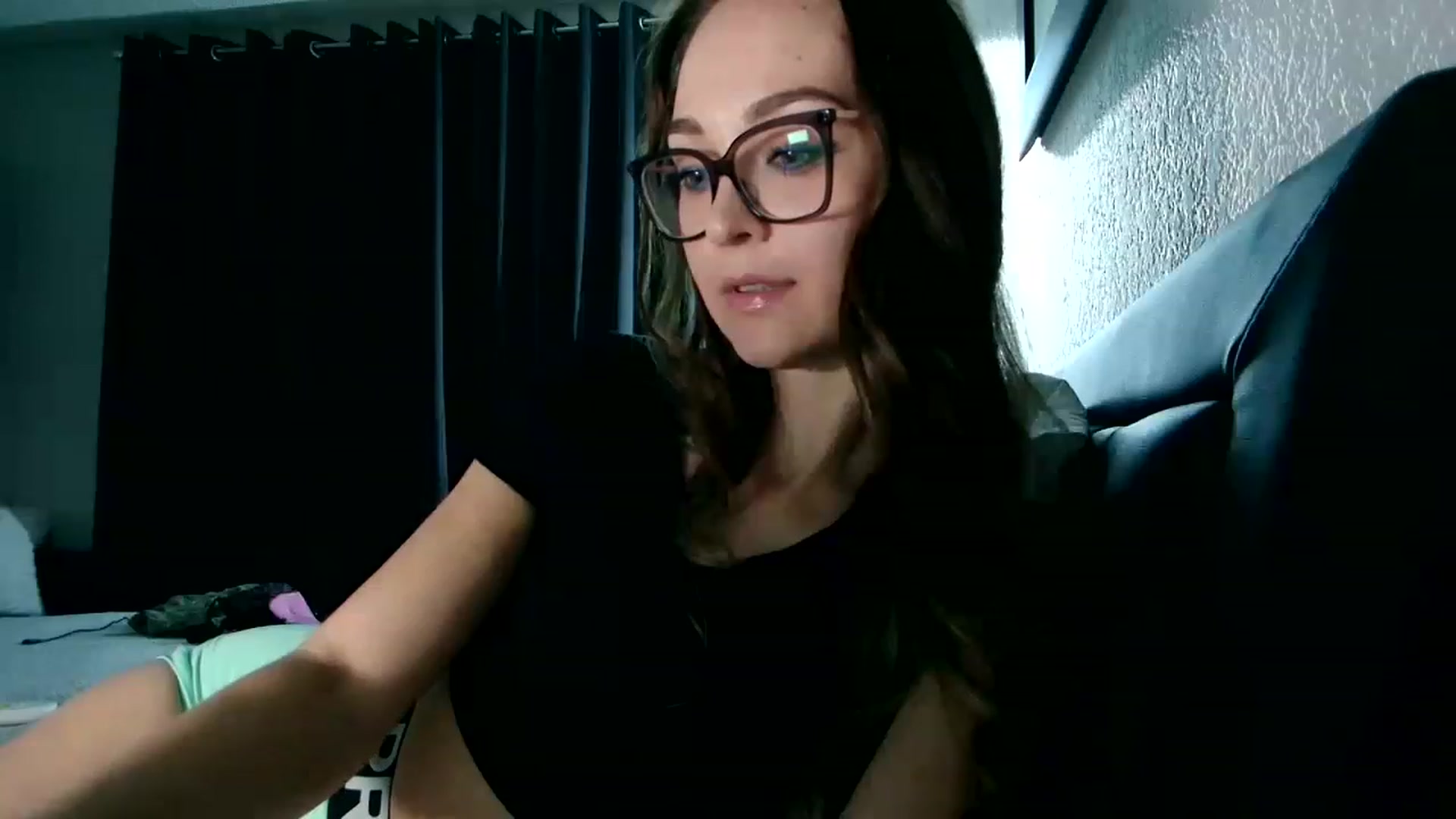Gallery image thumbnail from UniqueAnita1's myfreecams stream on, 01/03/2023, 06:10 image 3 of 20