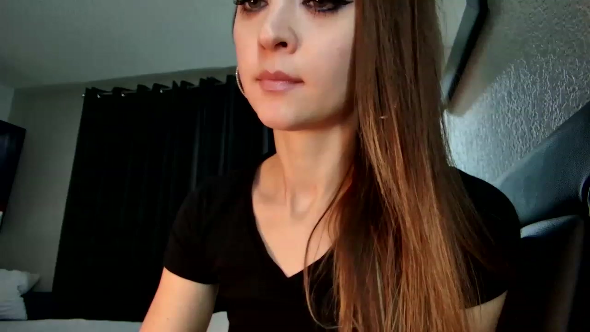 Gallery image thumbnail from UniqueAnita1's myfreecams stream on, 01/05/2023, 06:21 image 2 of 20