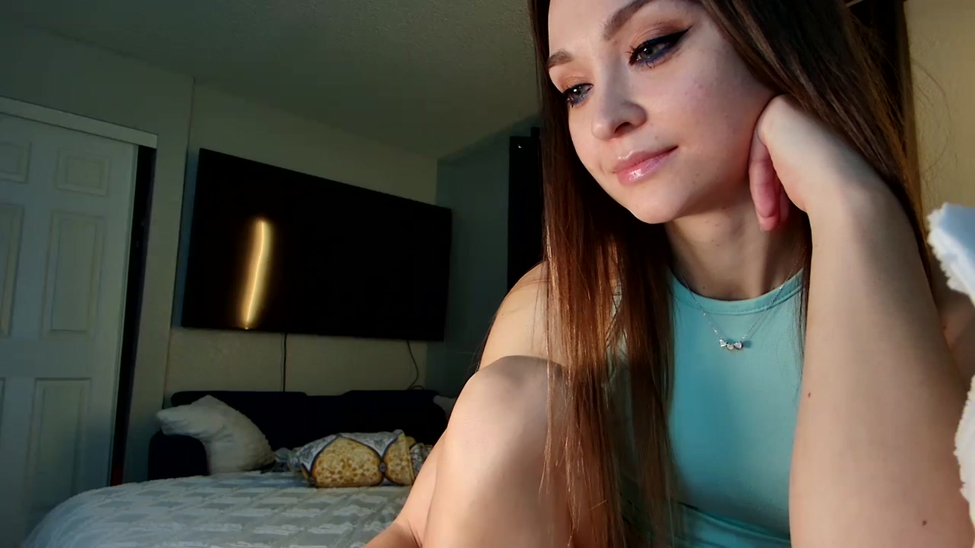 Gallery image thumbnail from UniqueAnita1's myfreecams stream on, 01/23/2023, 04:21 image 6 of 20