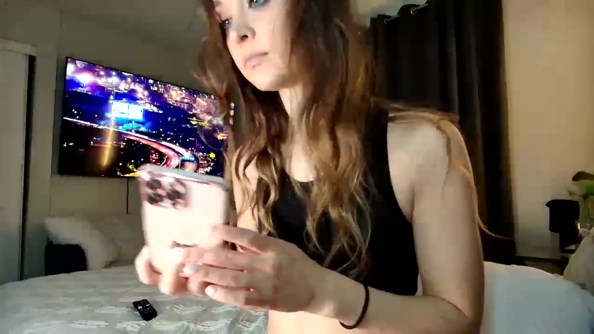 Gallery image thumbnail from UniqueAnita1's myfreecams stream on, 01/31/2023, 05:59 image 4 of 20