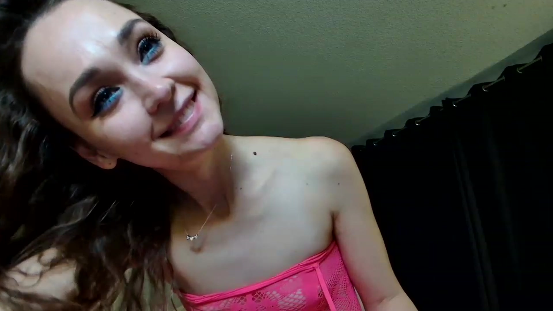 Gallery image thumbnail from UniqueAnita1's myfreecams stream on, 02/19/2023, 07:59 image 17 of 20