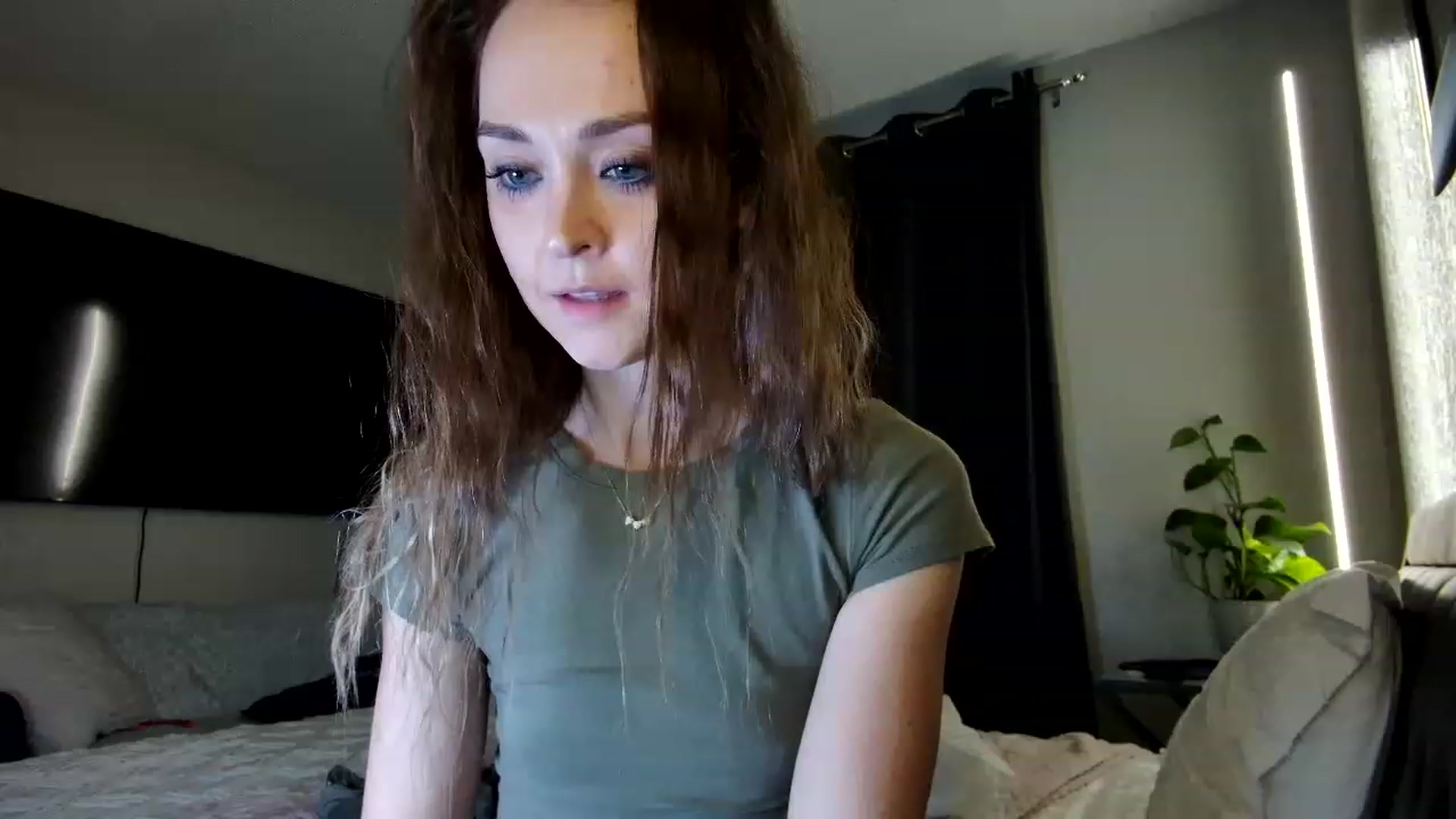 Gallery image thumbnail from UniqueAnita1's myfreecams stream on, 02/20/2023, 06:45 image 18 of 20