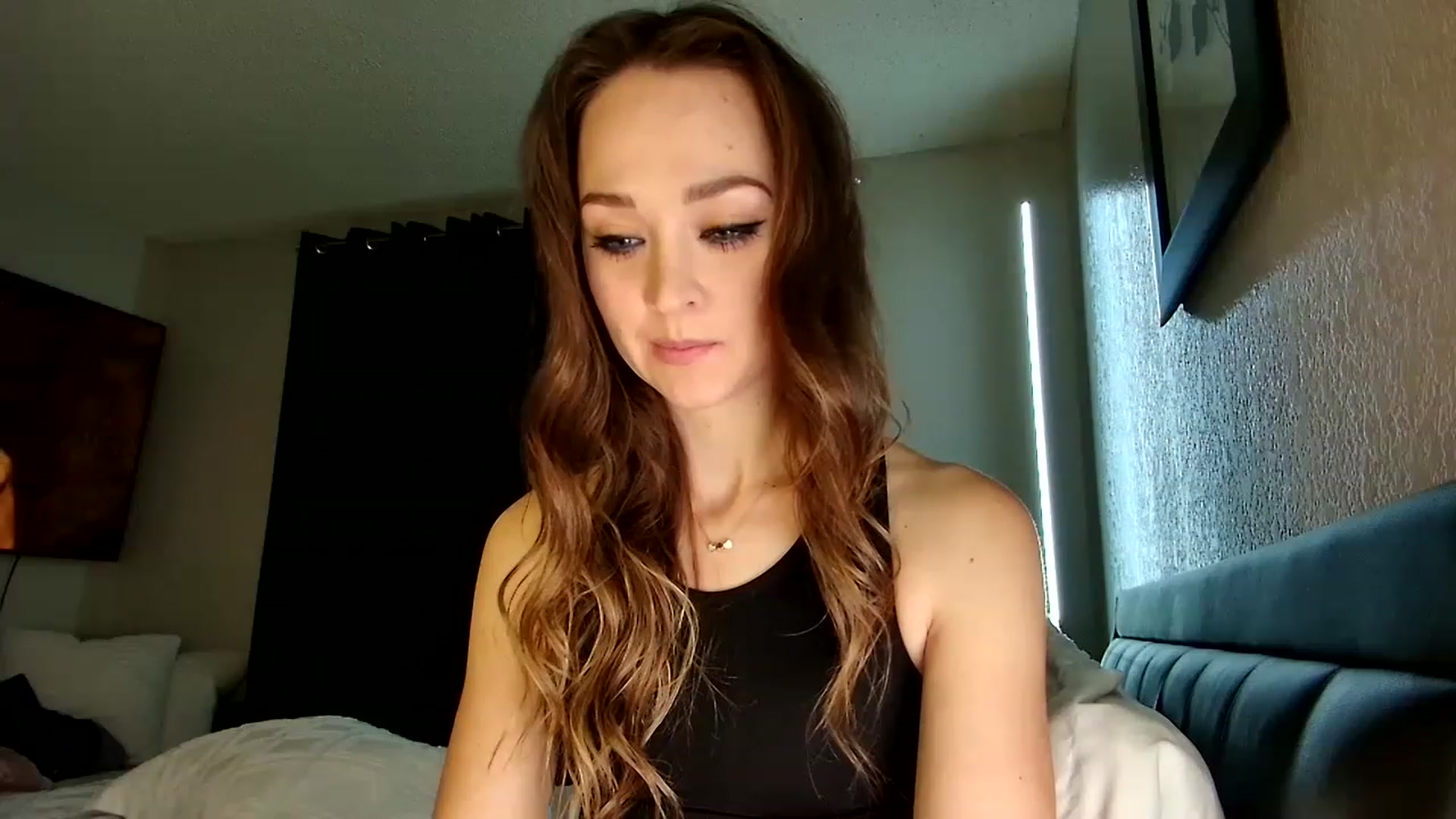 Gallery image thumbnail from UniqueAnita1's myfreecams stream on, 02/25/2023, 07:04 image 11 of 20