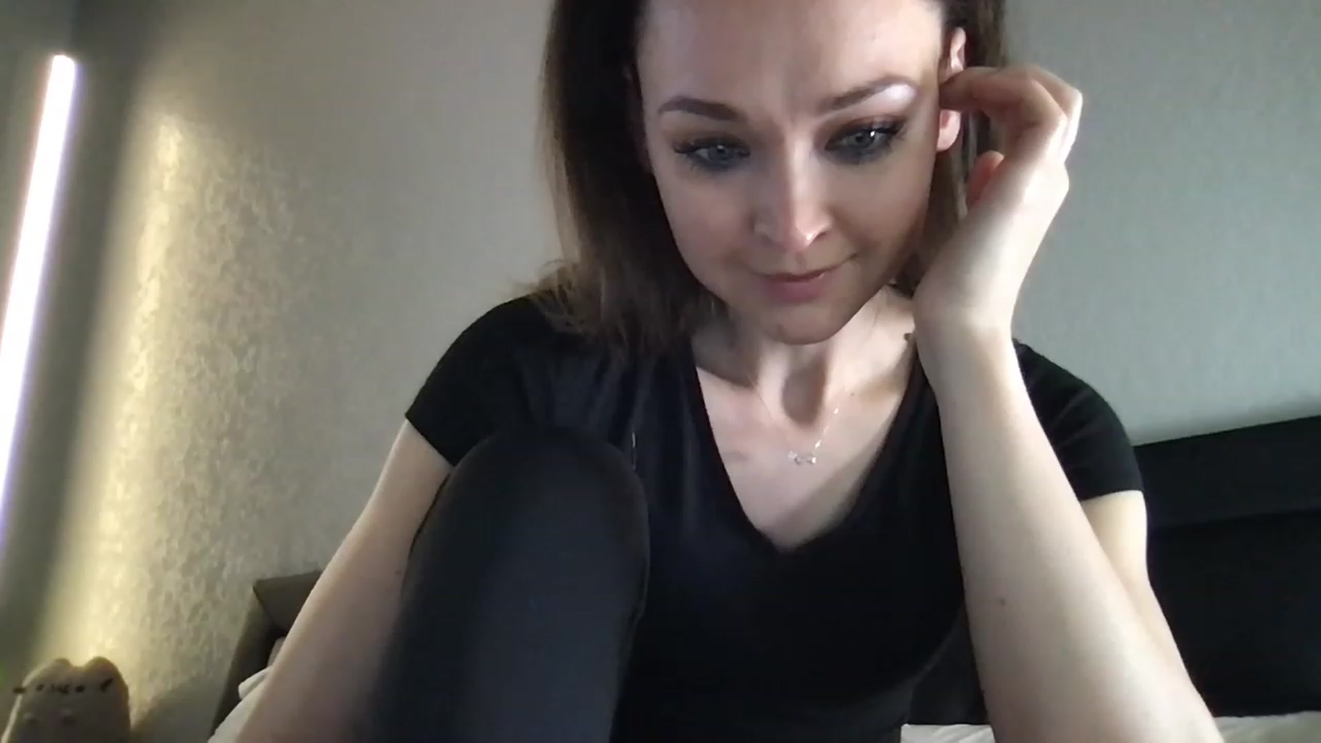 Gallery image thumbnail from UniqueAnita1's myfreecams stream on, 02/28/2023, 19:14 image 17 of 20