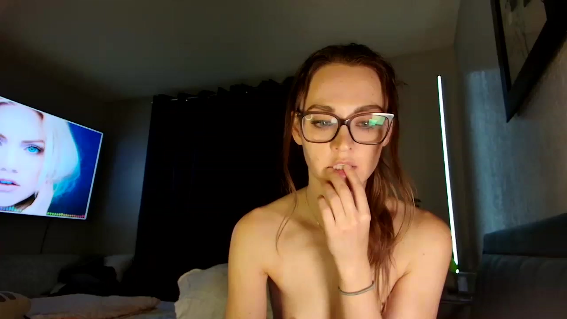 Gallery image thumbnail from UniqueAnita1's myfreecams stream on, 03/06/2023, 07:38 image 15 of 20