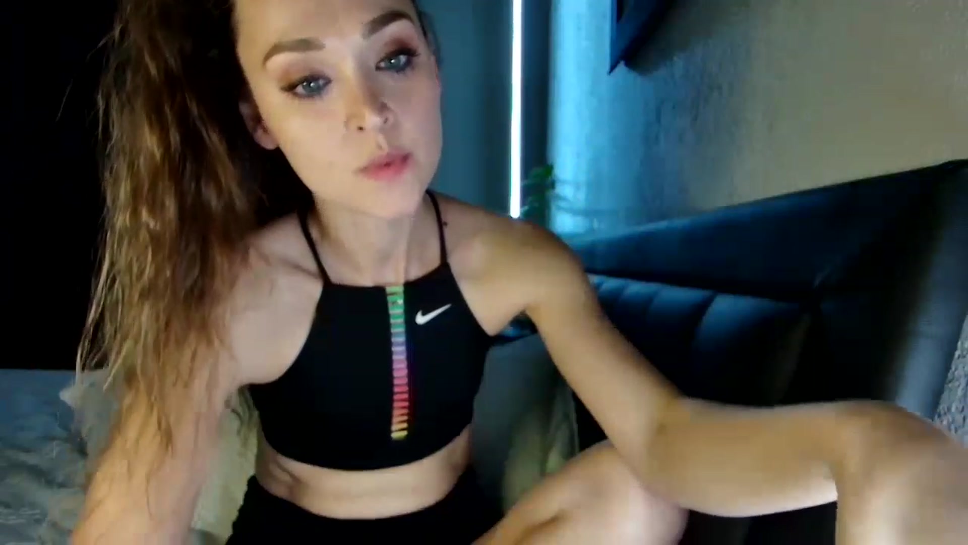 Gallery image thumbnail from UniqueAnita1's myfreecams stream on, 03/13/2023, 06:54 image 18 of 20