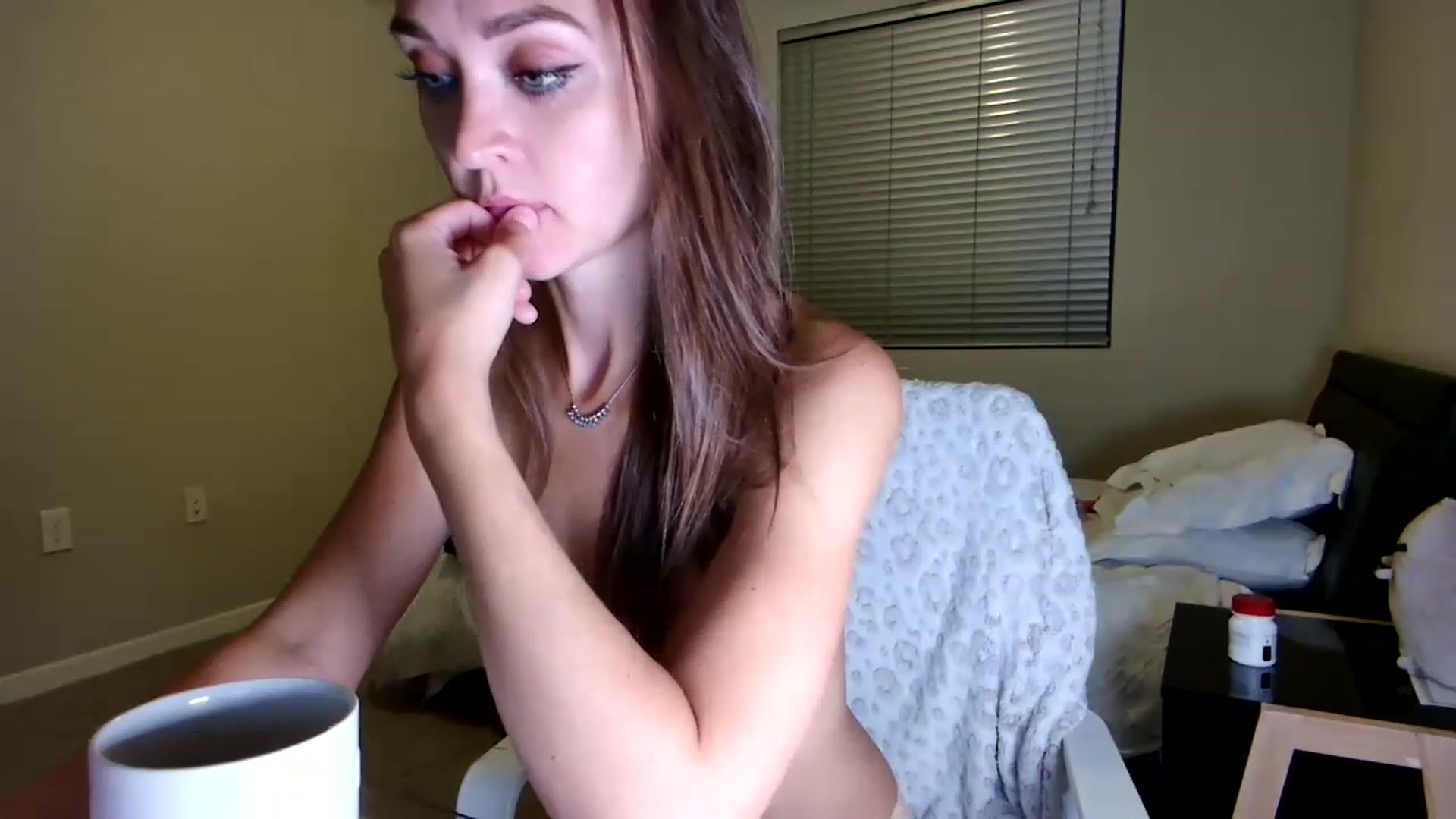 Gallery image thumbnail from UniqueAnita1's myfreecams stream on, 06/26/2023, 06:29 image 8 of 20