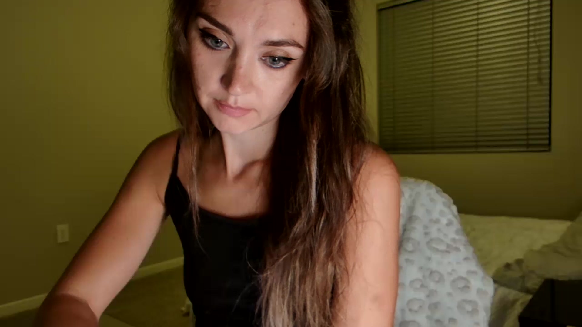 Gallery image thumbnail from UniqueAnita1's myfreecams stream on, 07/12/2023, 06:05 image 16 of 20