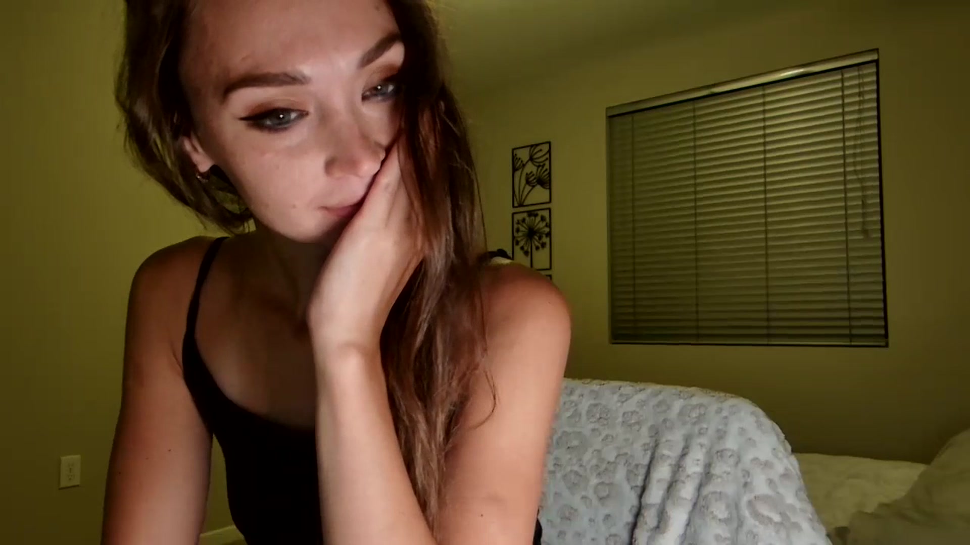 Gallery image thumbnail from UniqueAnita1's myfreecams stream on, 07/12/2023, 06:05 image 4 of 20
