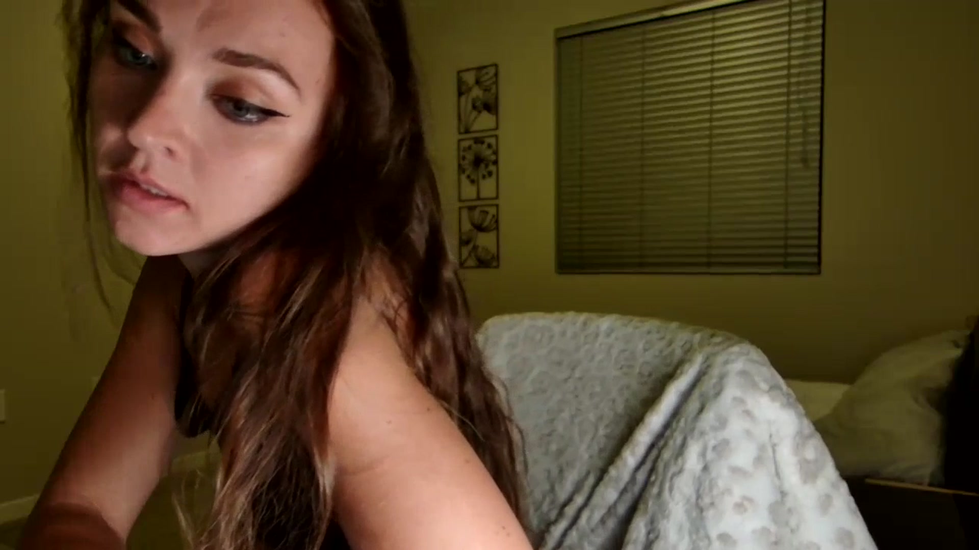 Gallery image thumbnail from UniqueAnita1's myfreecams stream on, 07/12/2023, 06:05 image 10 of 20