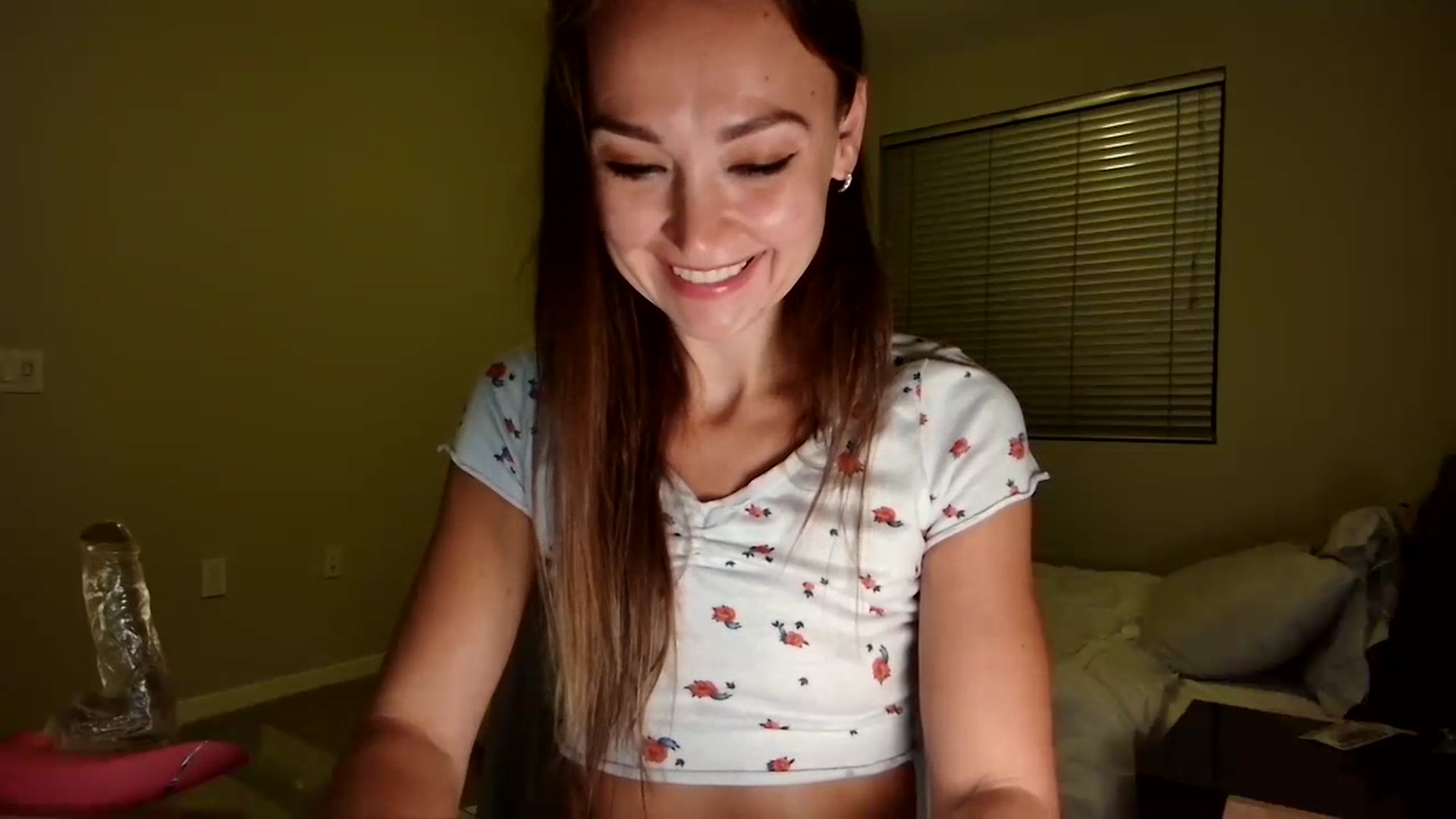 Gallery image thumbnail from UniqueAnita1's myfreecams stream on, 07/17/2023, 05:43 image 8 of 20