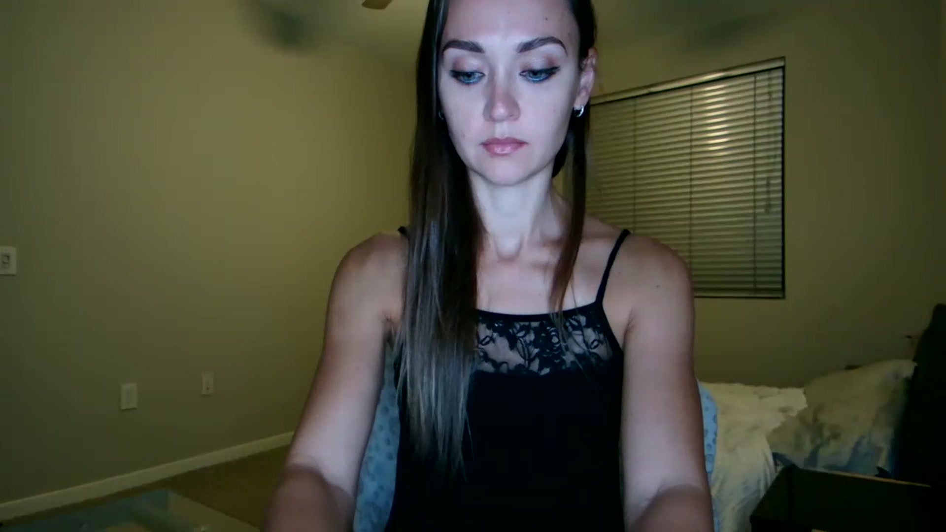 Gallery image thumbnail from UniqueAnita1's myfreecams stream on, 07/19/2023, 05:51 image 6 of 20