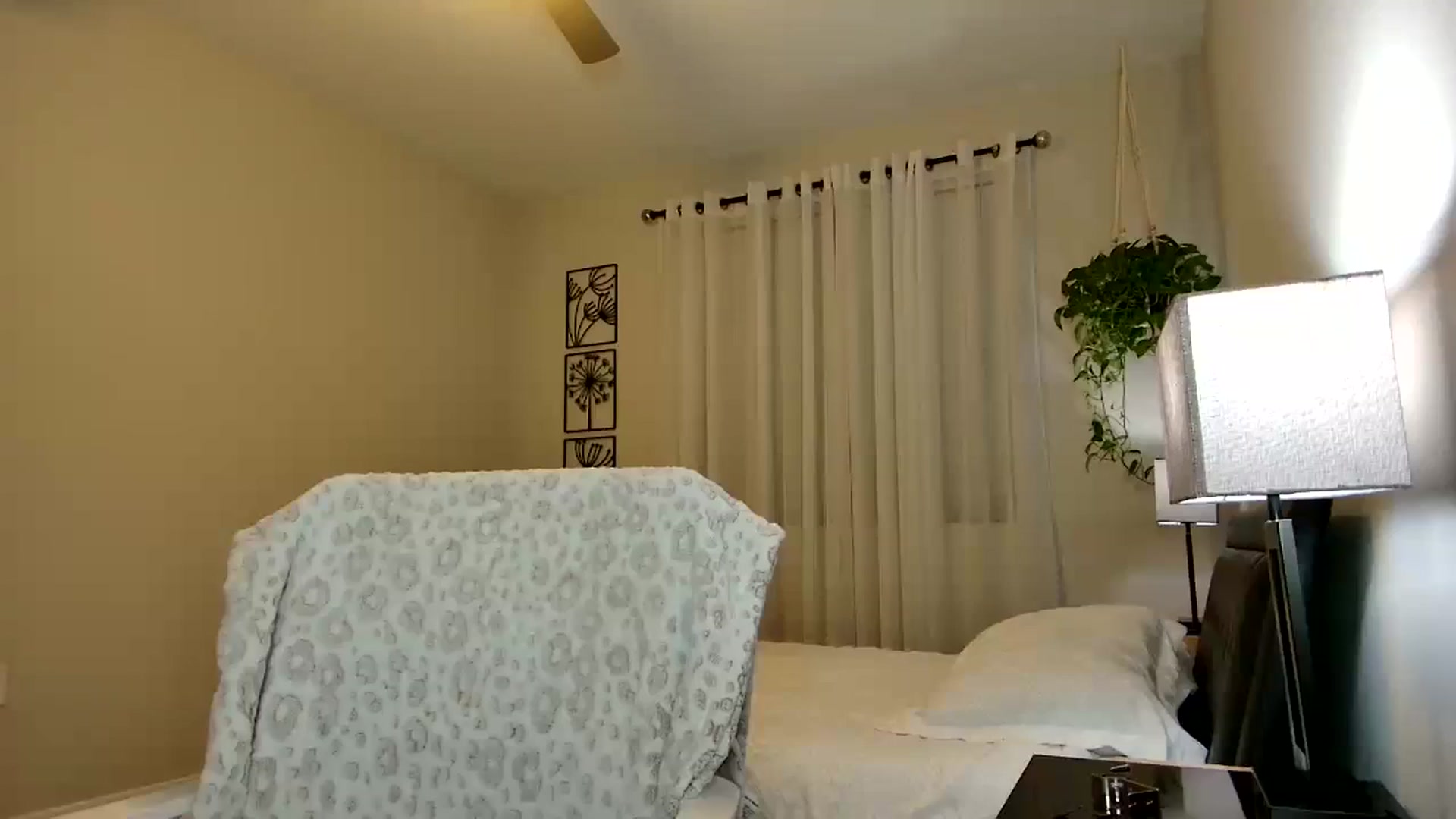 Gallery image thumbnail from UniqueAnita1's myfreecams stream on, 08/20/2023, 04:44 image 2 of 20
