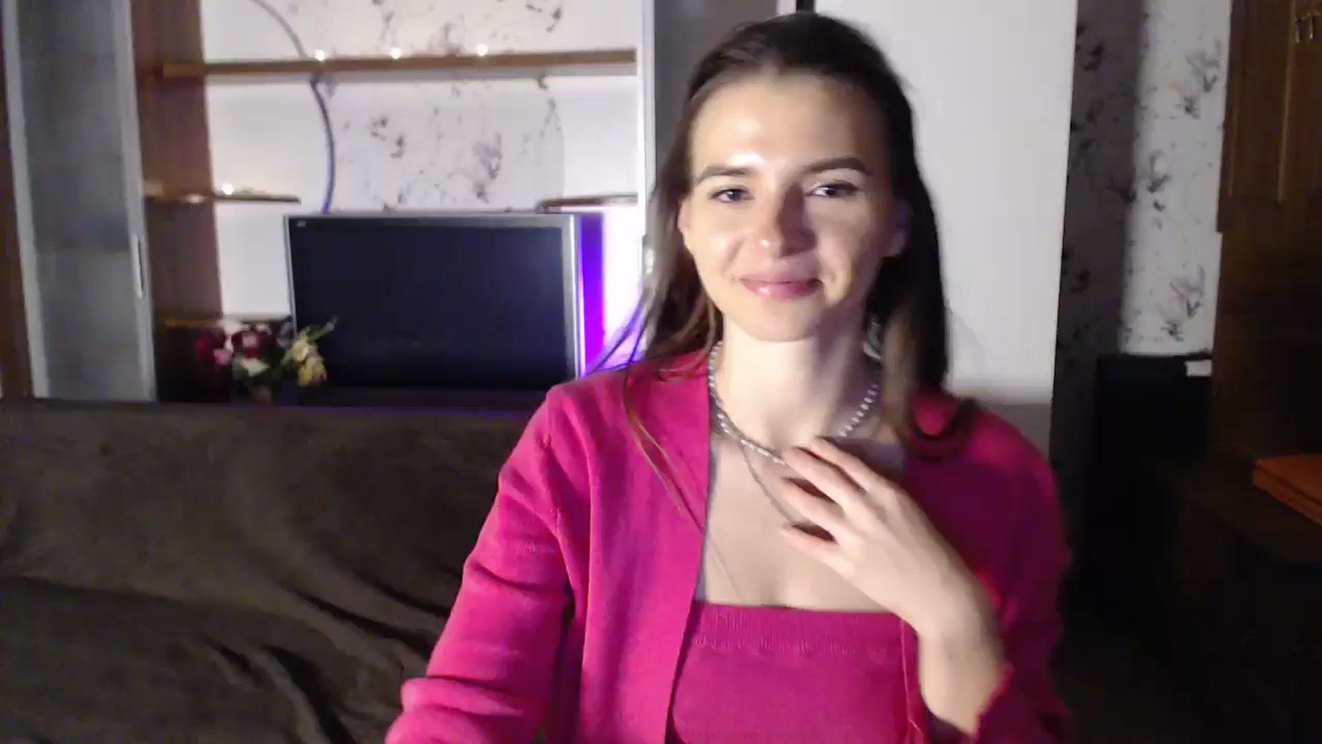 Gallery image thumbnail from Univers's myfreecams stream on, 10/14/2024, 23:46 image 14 of 20