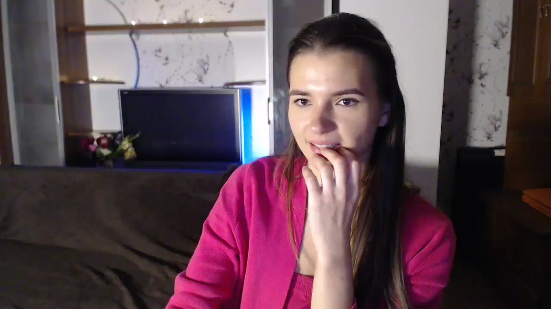 Gallery image thumbnail from Univers's myfreecams stream on, 10/14/2024, 23:46 image 18 of 20