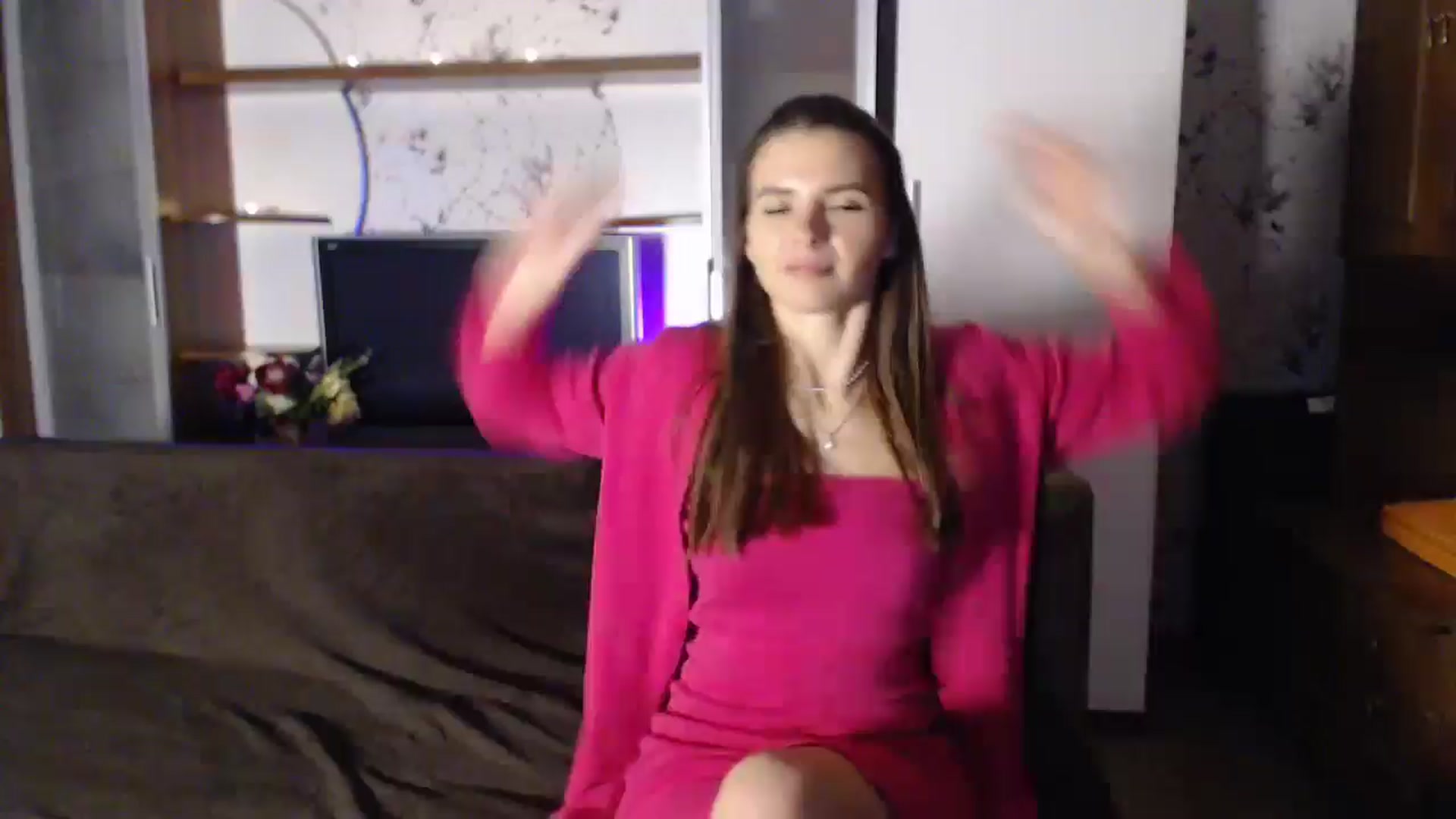 Gallery image thumbnail from Univers's myfreecams stream on, 10/14/2024, 23:46 image 11 of 20