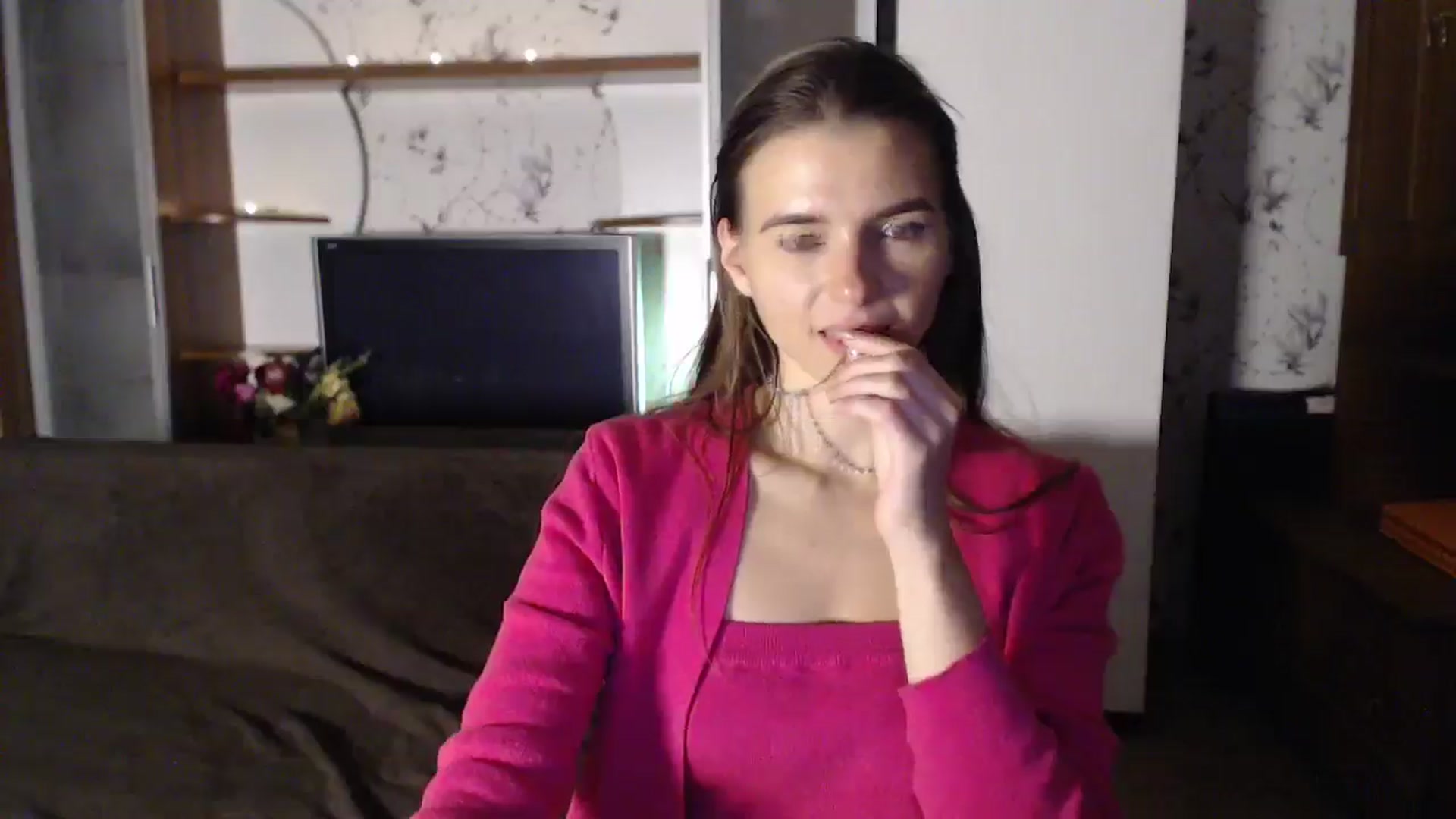 Gallery image thumbnail from Univers's myfreecams stream on, 10/14/2024, 23:46 image 15 of 20