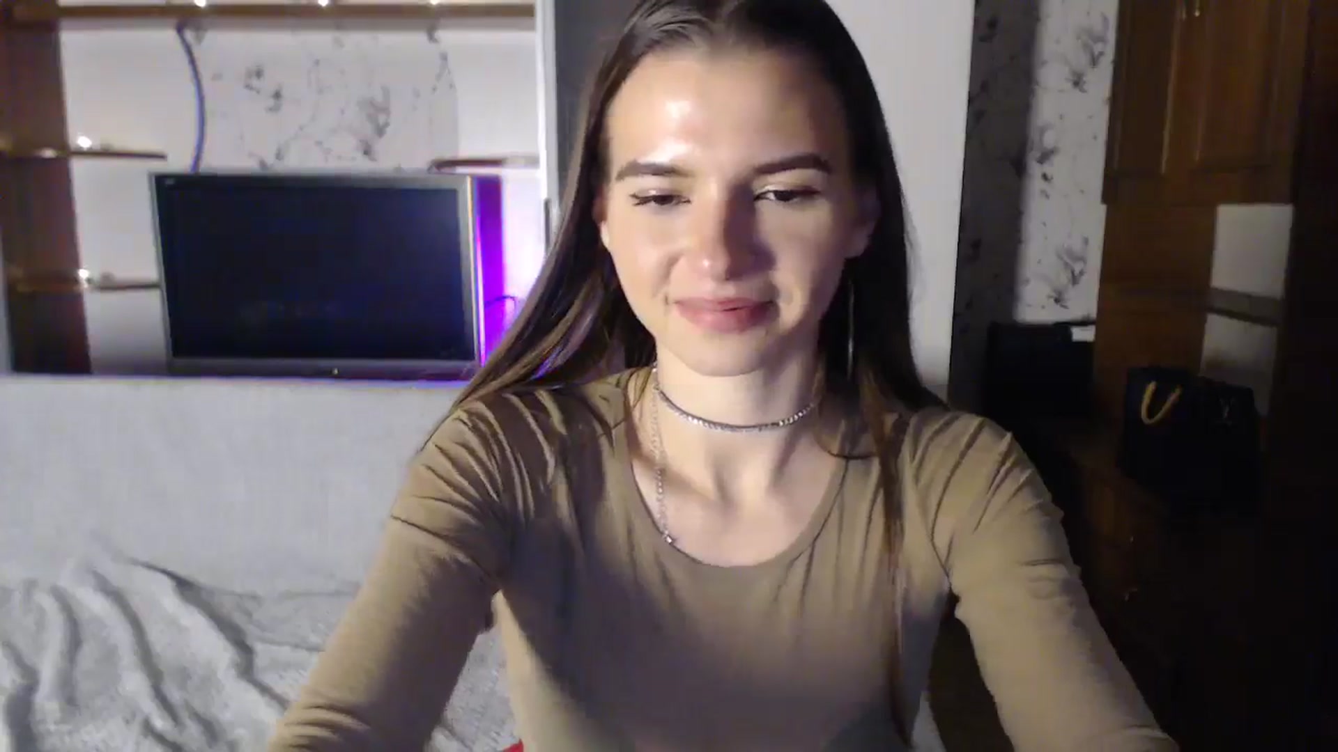 Gallery image thumbnail from Univers's myfreecams stream on, 10/18/2024, 22:51 image 19 of 20