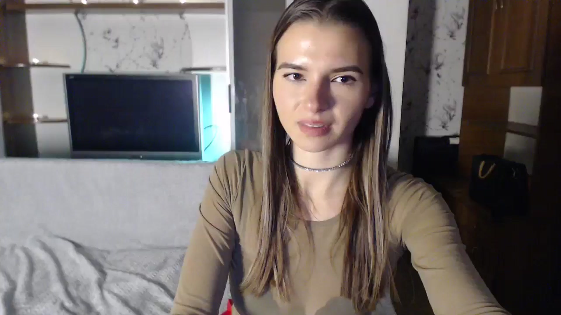 Gallery image thumbnail from Univers's myfreecams stream on, 10/18/2024, 22:51 image 13 of 20