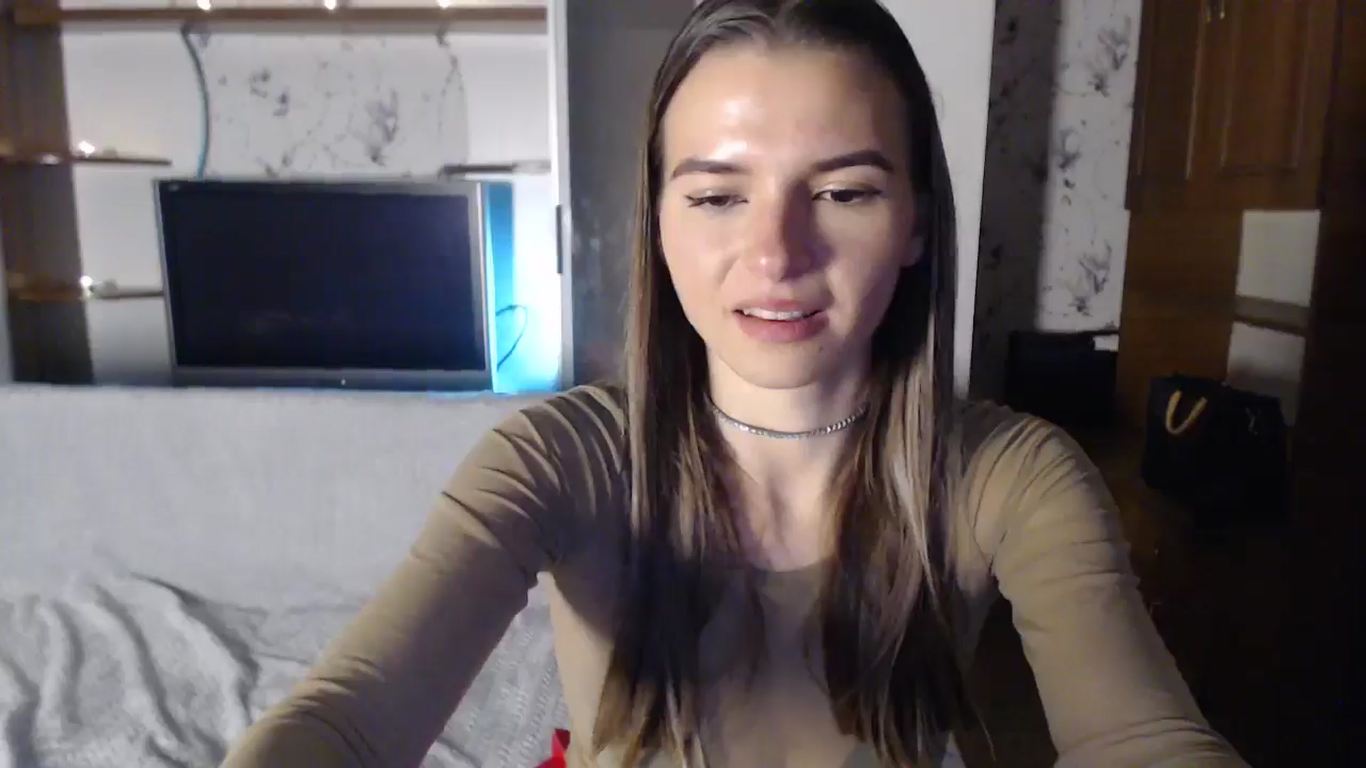 Gallery image thumbnail from Univers's myfreecams stream on, 10/18/2024, 22:51 image 12 of 20