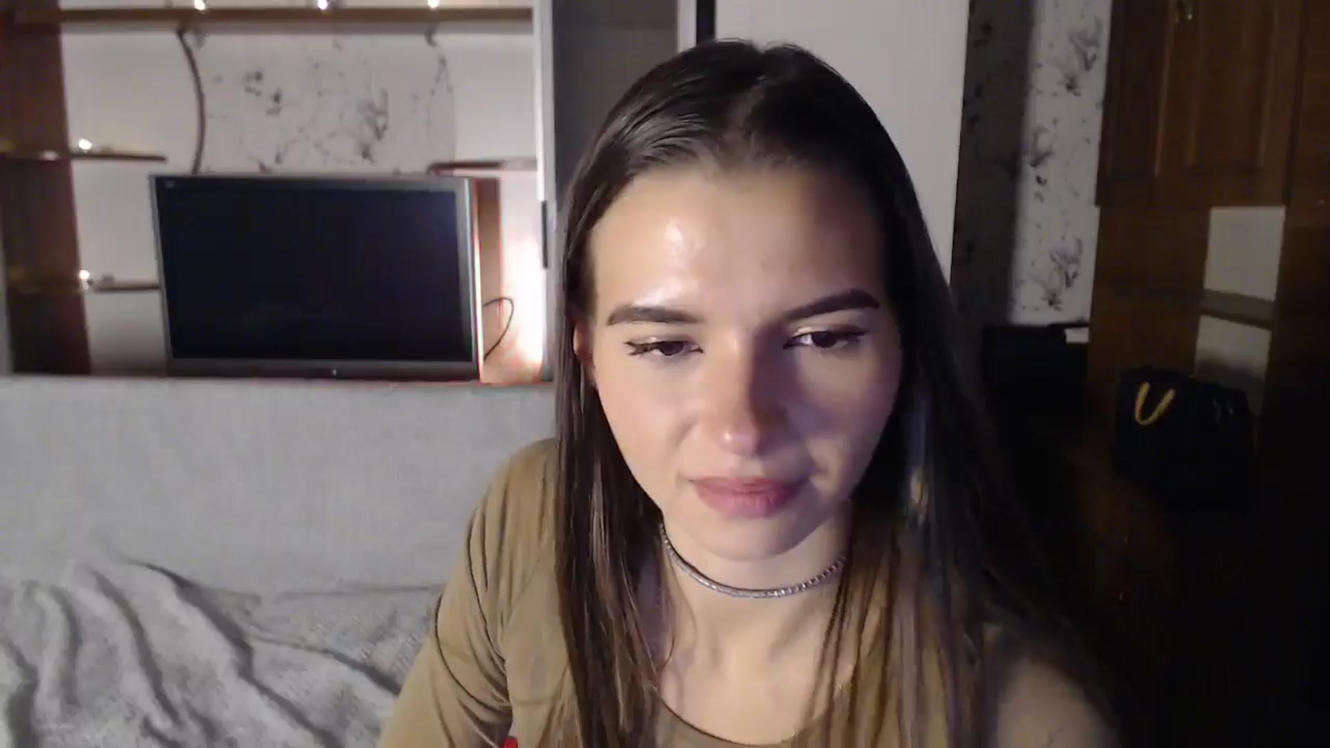 Gallery image thumbnail from Univers's myfreecams stream on, 10/18/2024, 22:51 image 16 of 20