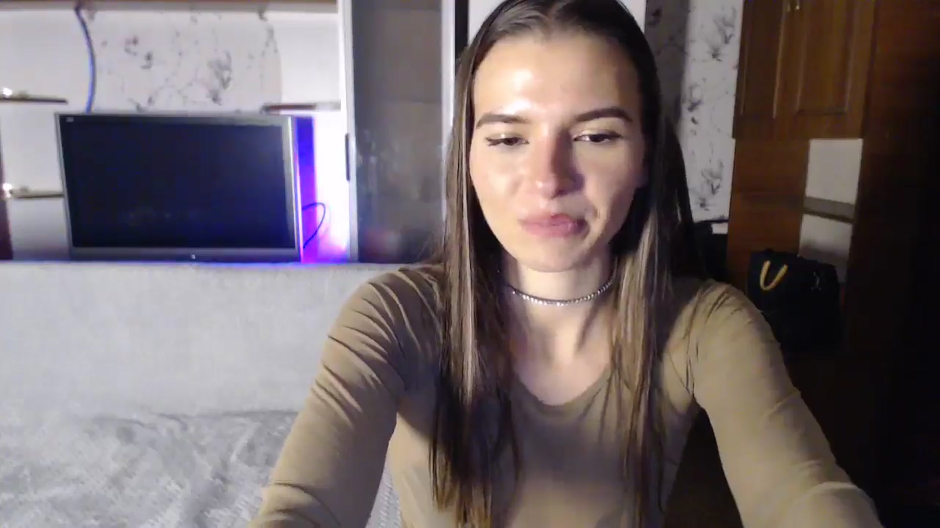 Gallery image thumbnail from Univers's myfreecams stream on, 10/18/2024, 23:37 image 14 of 20