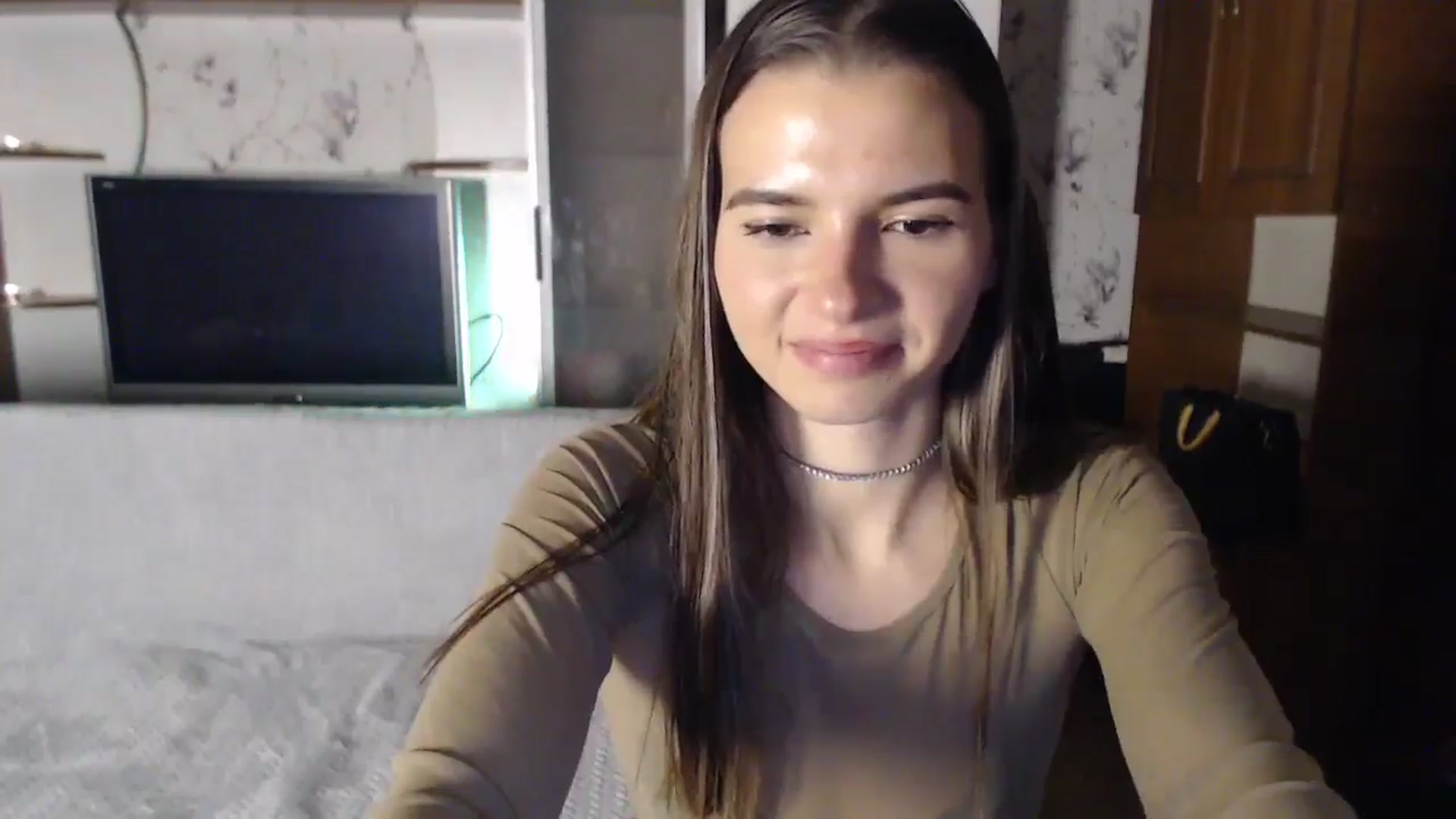 Gallery image thumbnail from Univers's myfreecams stream on, 10/18/2024, 23:37 image 13 of 20