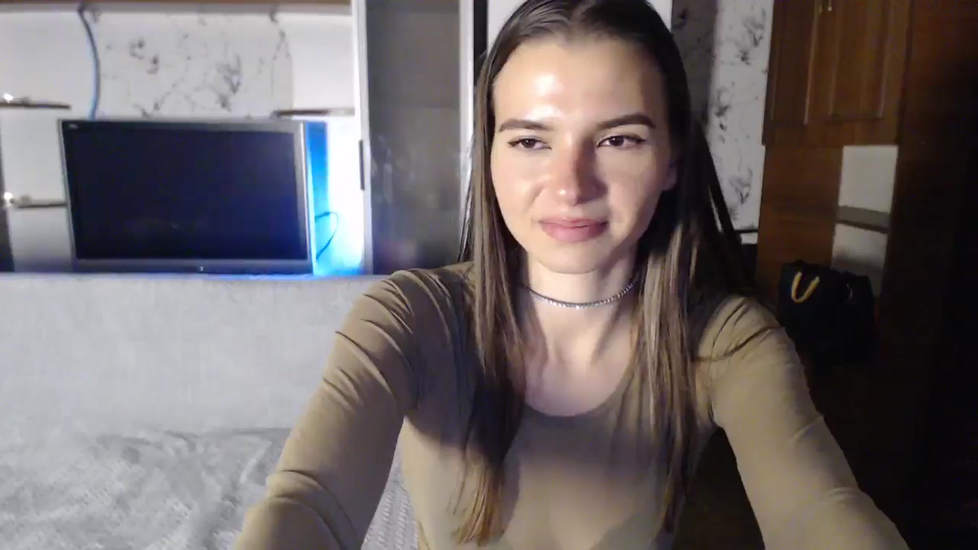 Gallery image thumbnail from Univers's myfreecams stream on, 10/18/2024, 23:37 image 8 of 20